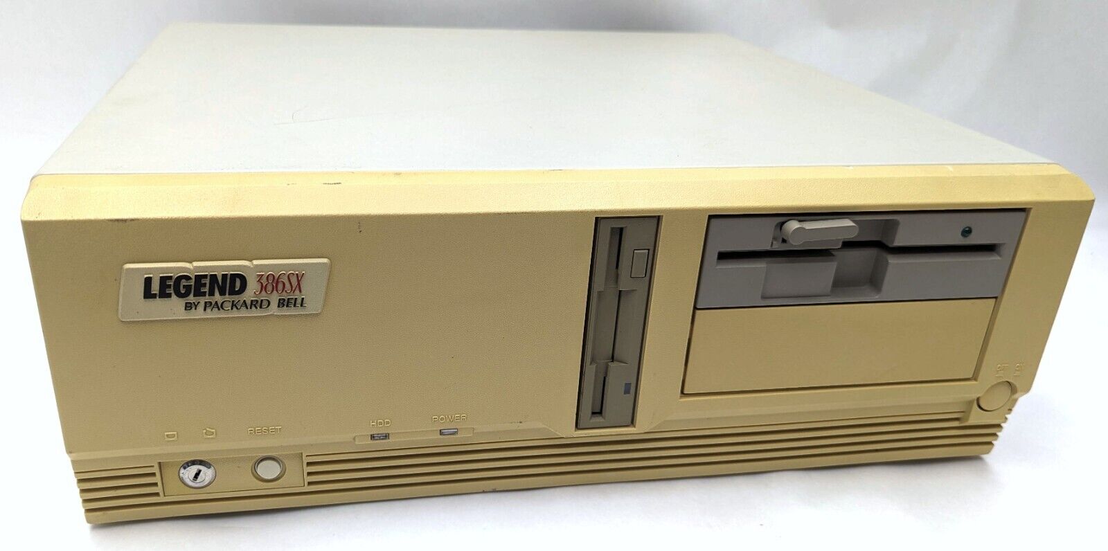 VTG Packard Bell 386SX Legend Desktop 80386SX 16MHz 640KB Base / 384KB Ext. RAM