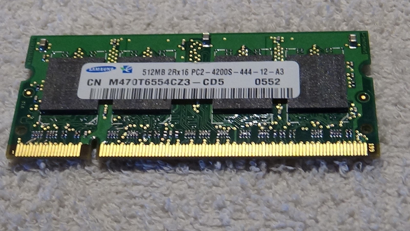 Samsung 512 MB SO-DIMM 533 MHz DDR2 Memory (M470T6554EZ3-CD5)