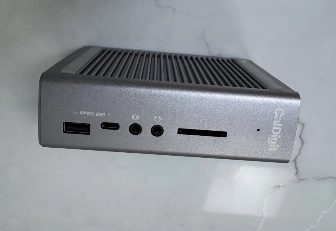 CalDigit TS3 Plus Thunderbolt 3 Docking Station 3 Plus No Ac Adapter or Cords