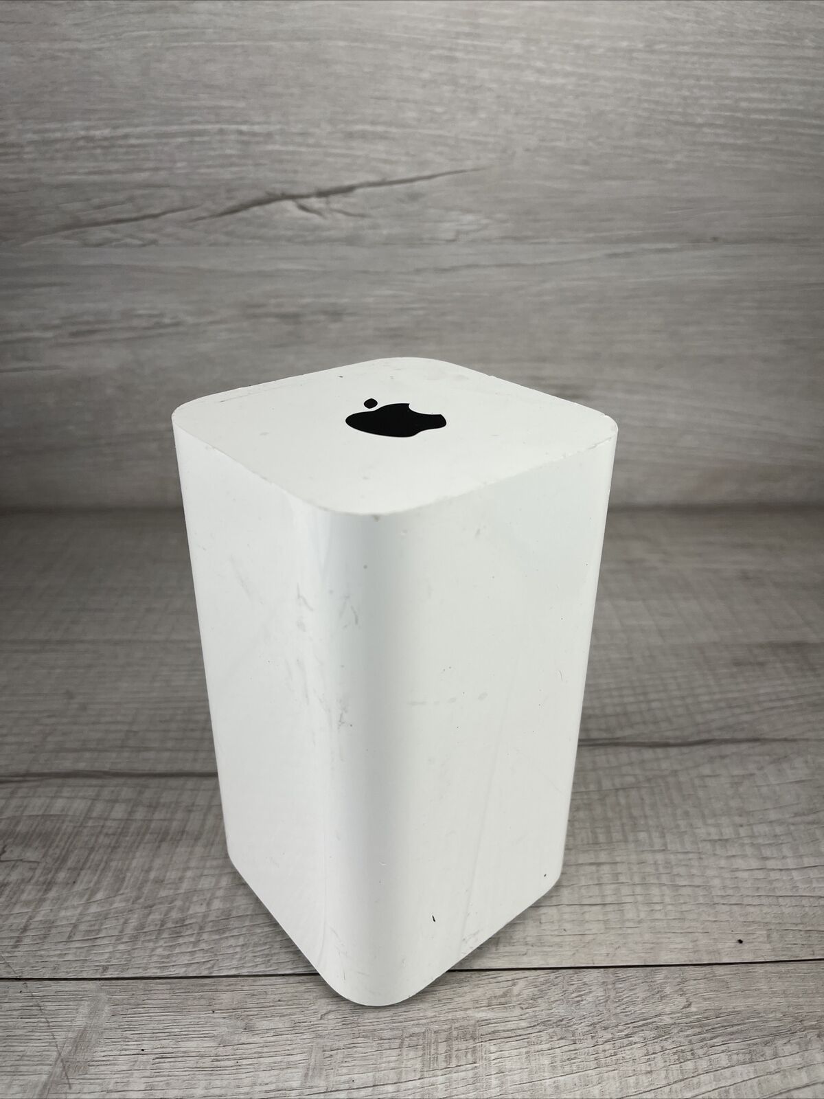 Apple AirPort Extreme 6th 802.11ac Wireless Router 3 Gigabit 1 USB A1521