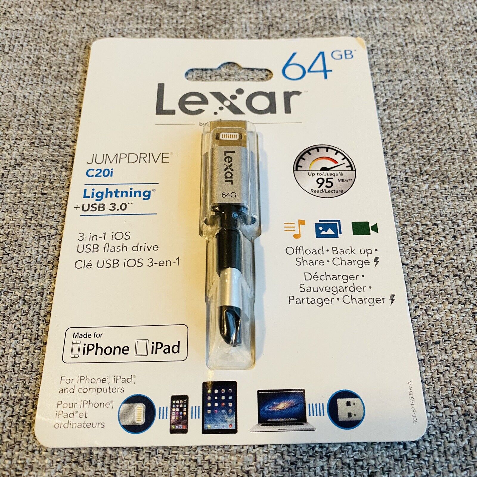 New Sealed Lexar 64GB Jumpdrive C20i Lightning USB 3.0 * Share Offload Charge 