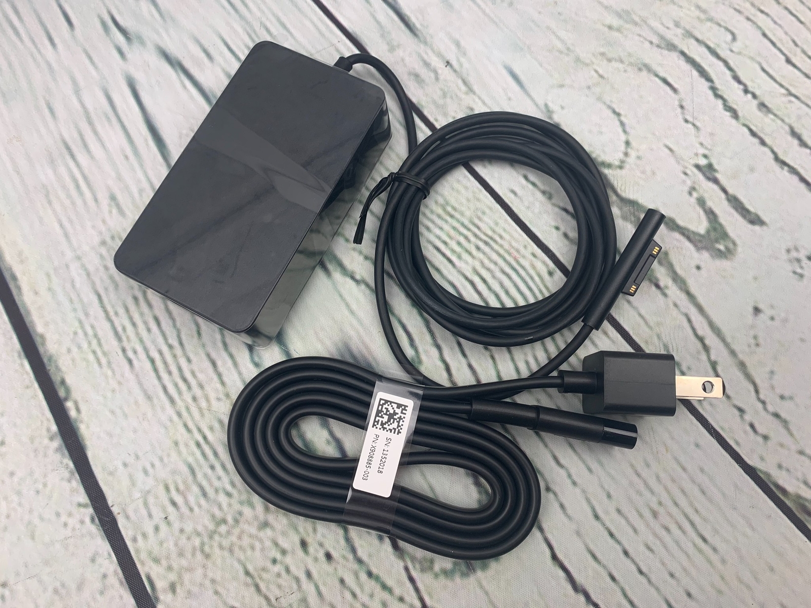 Laptop Charger 44W 15V 2.58A 5V 1A USB