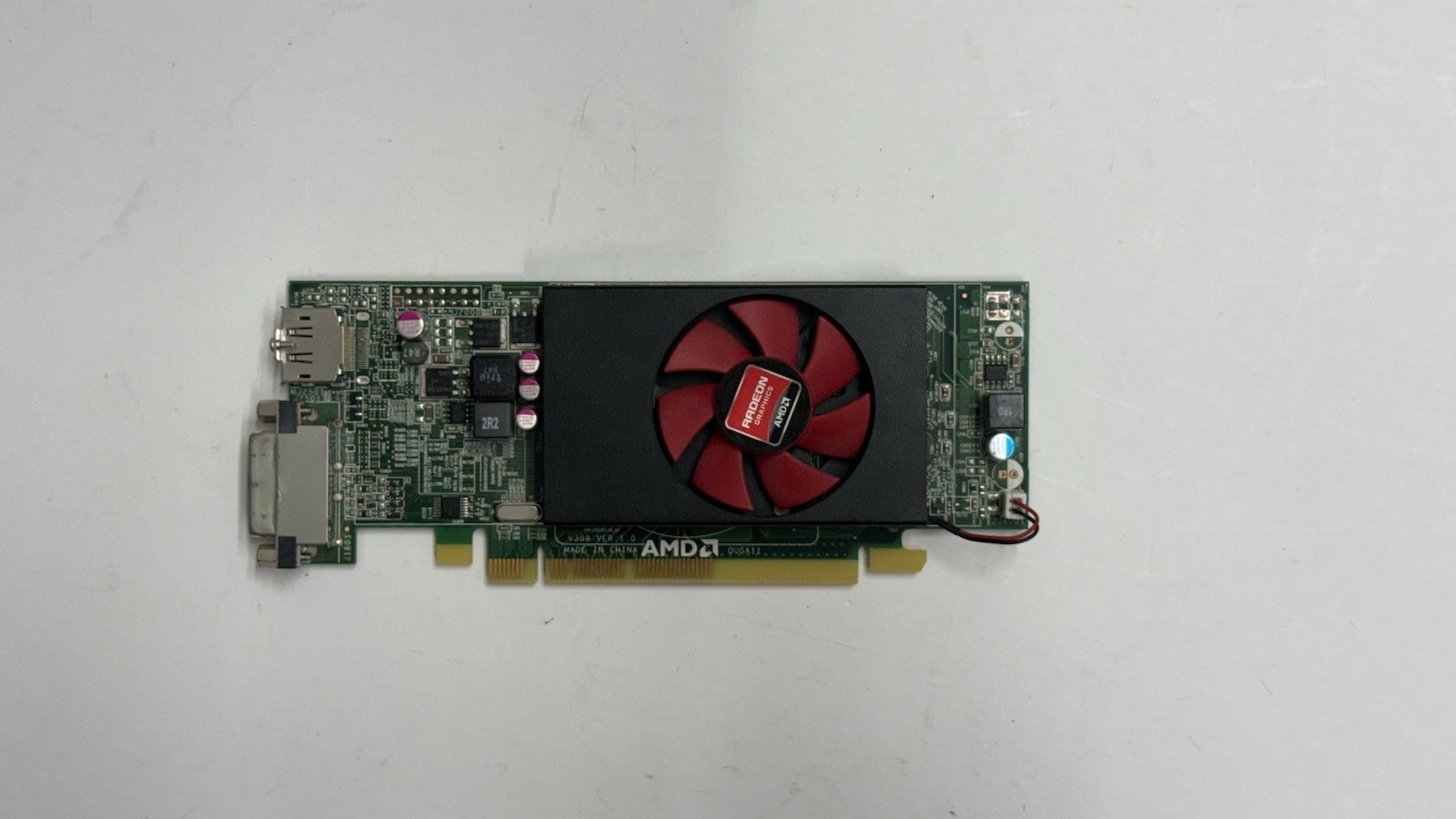 AMD Radeon C553 R5 240 1 GB DDR3 PCI Express Low Profile Video Card 0F9P1R