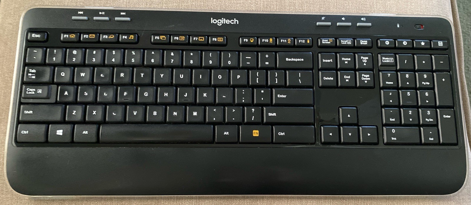 Logitech K520 Full-Size Wireless Keyboard NO USB RECEIVER 