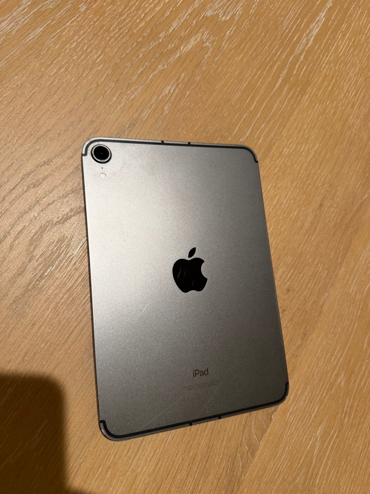 Apple iPad mini 6 (6th Gen) 64GB Wi-Fi + Cellular - Works Great, Corner Dents
