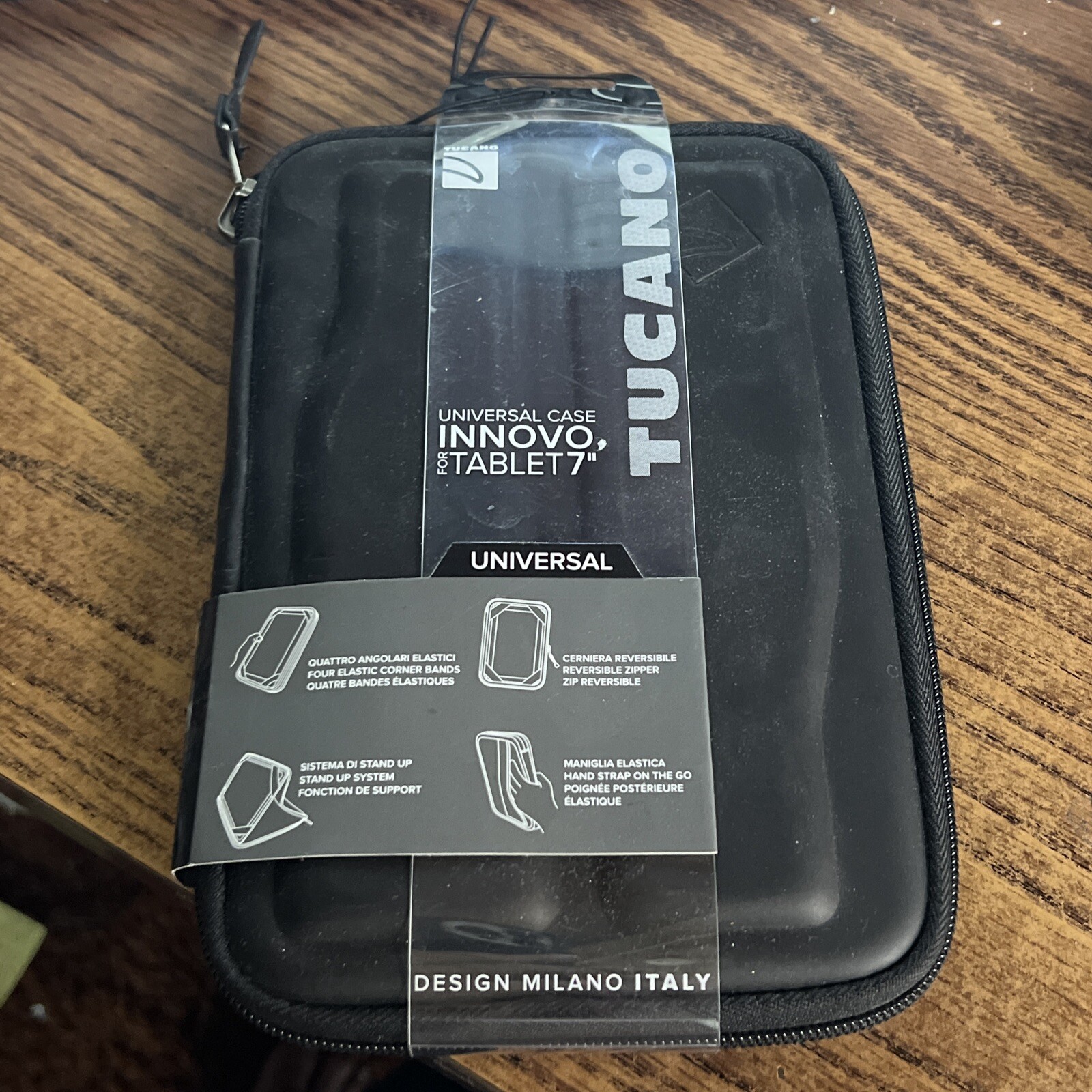 Tucano Milano Italy - Innovo - Tablet 7 Univeral Case - Black