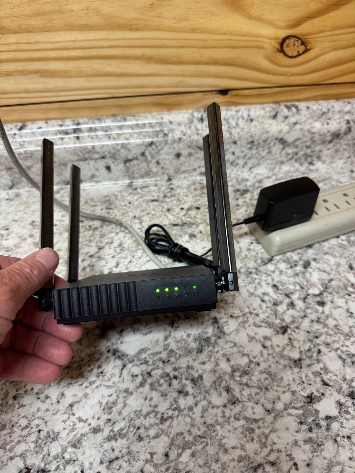 TP-Link Archer C54 AC1200 Dual Band WiFi Router bundle w/ AC Adapter Tested