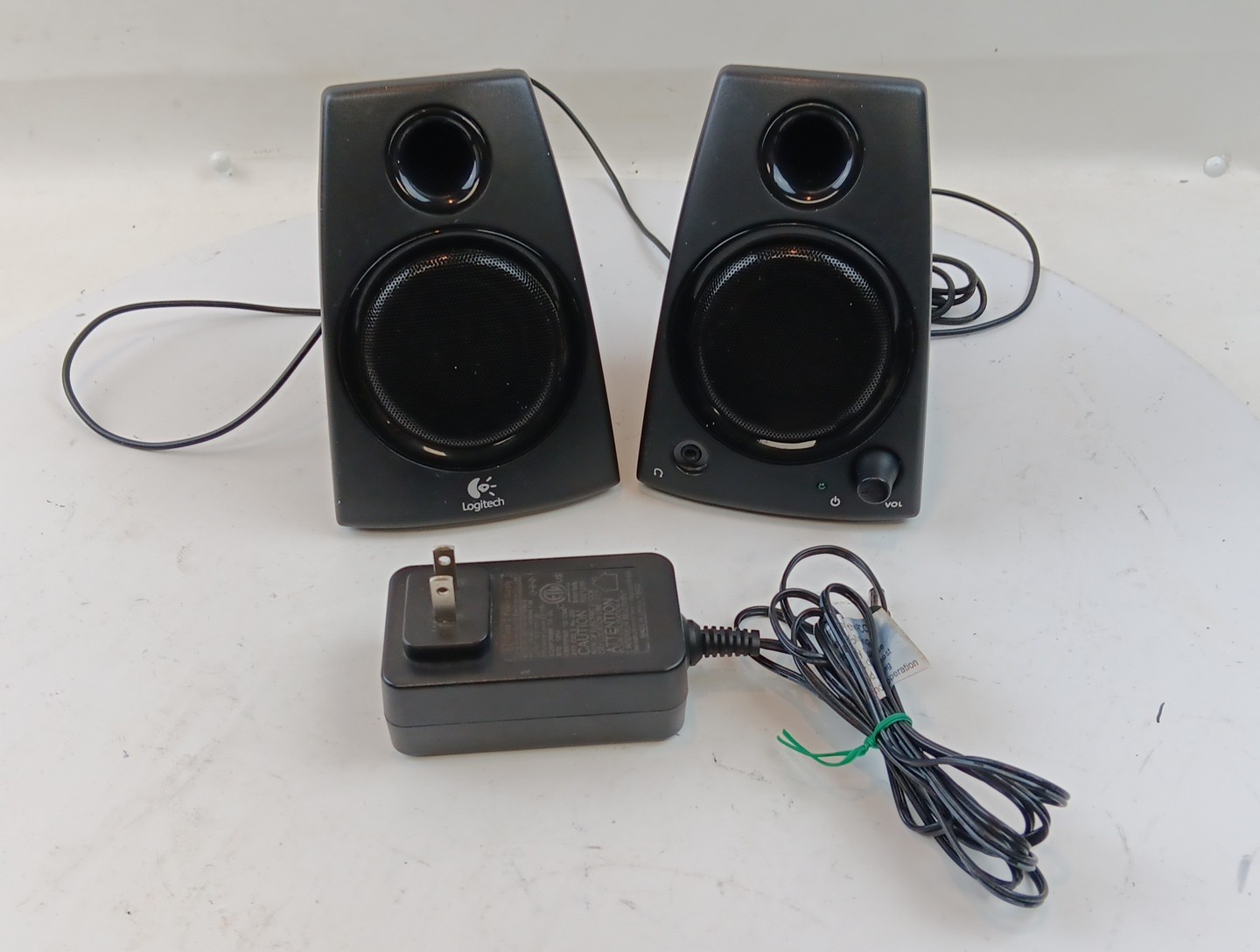 Logitech Z130 Compact Speakers 10W Full Stereo Sound 3.5mm Jack Tested Works