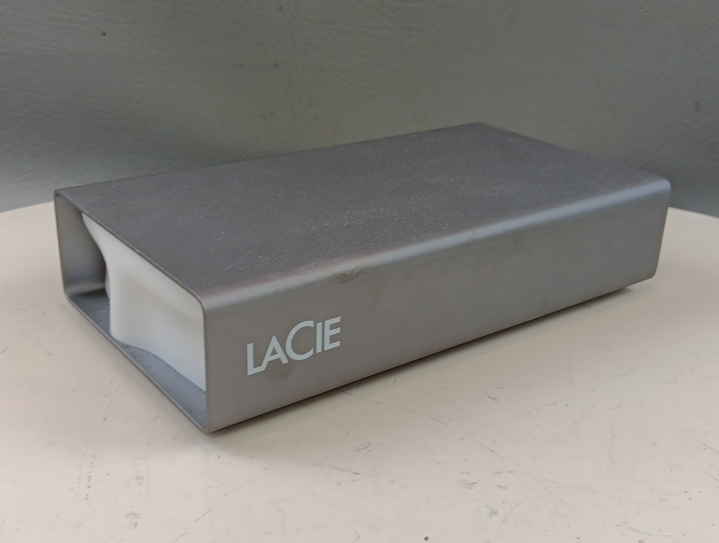 Lacie Grand 2TB USB 2.0 External Hard Disk W/USB Cable Power Supply Original Box