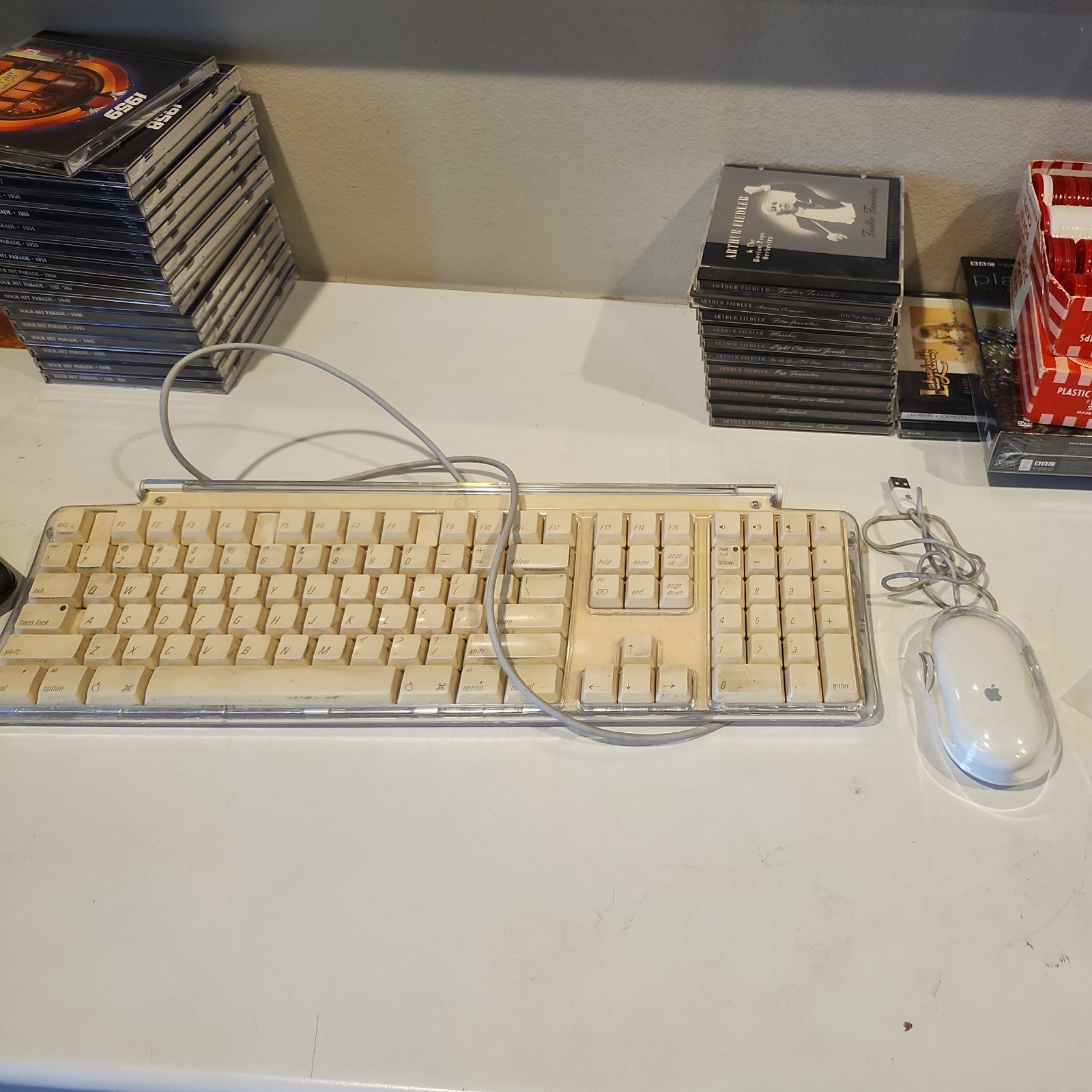 Genuine Apple Pro Optical USB Computer Mouse M5769 - and Keyboard