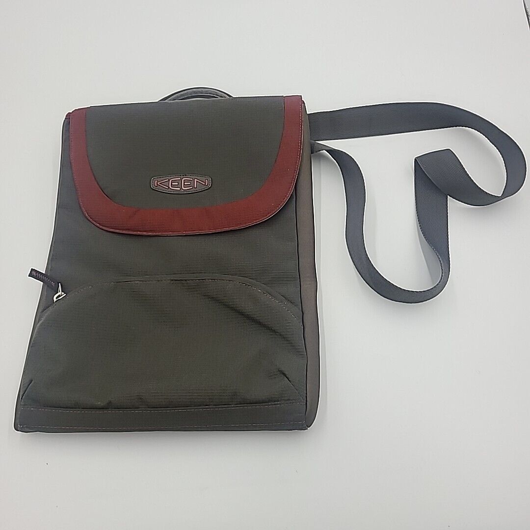 Keen Hybrid Carrier Bag Black Tablet Laptop Document Olive Red Messenger