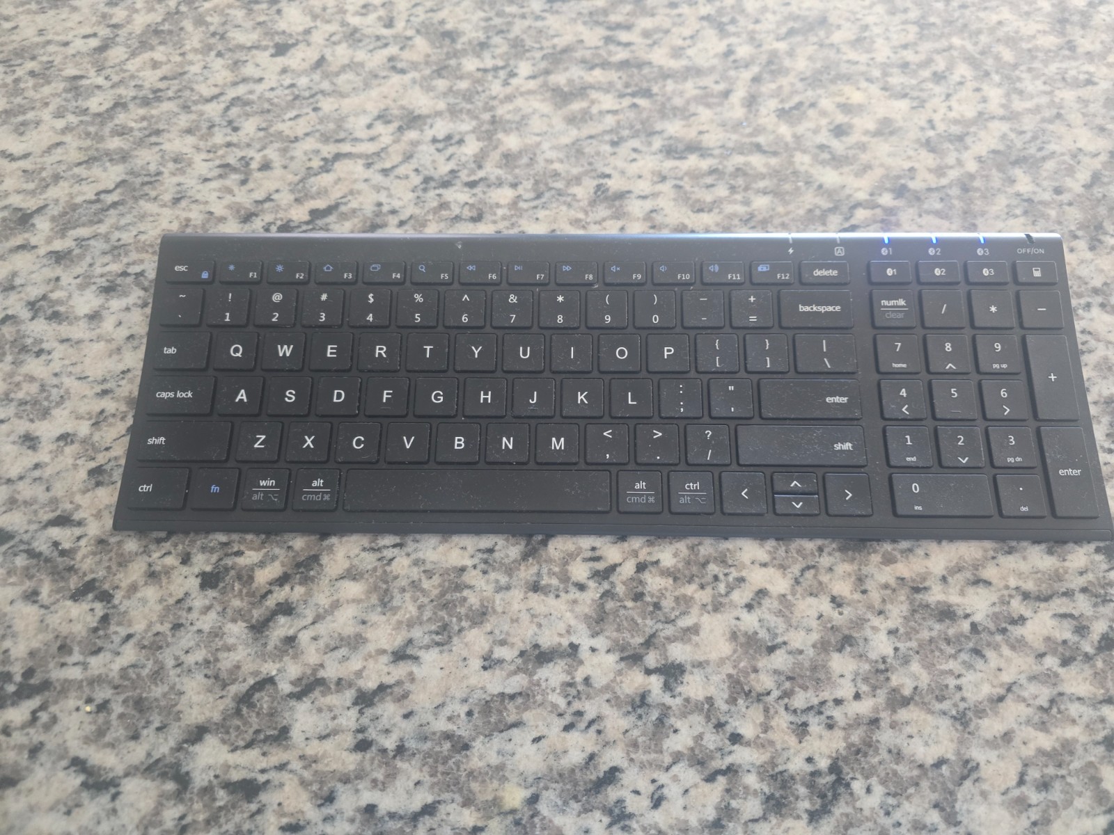 iClever IC-BK10 Wireless Bluetooth Keyboard