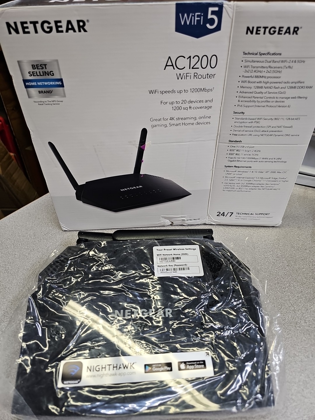 NETGEAR AC1200 1000Mbps 4 Ports 300Mbps Dual Band Gigabit Smart Router (R6230)