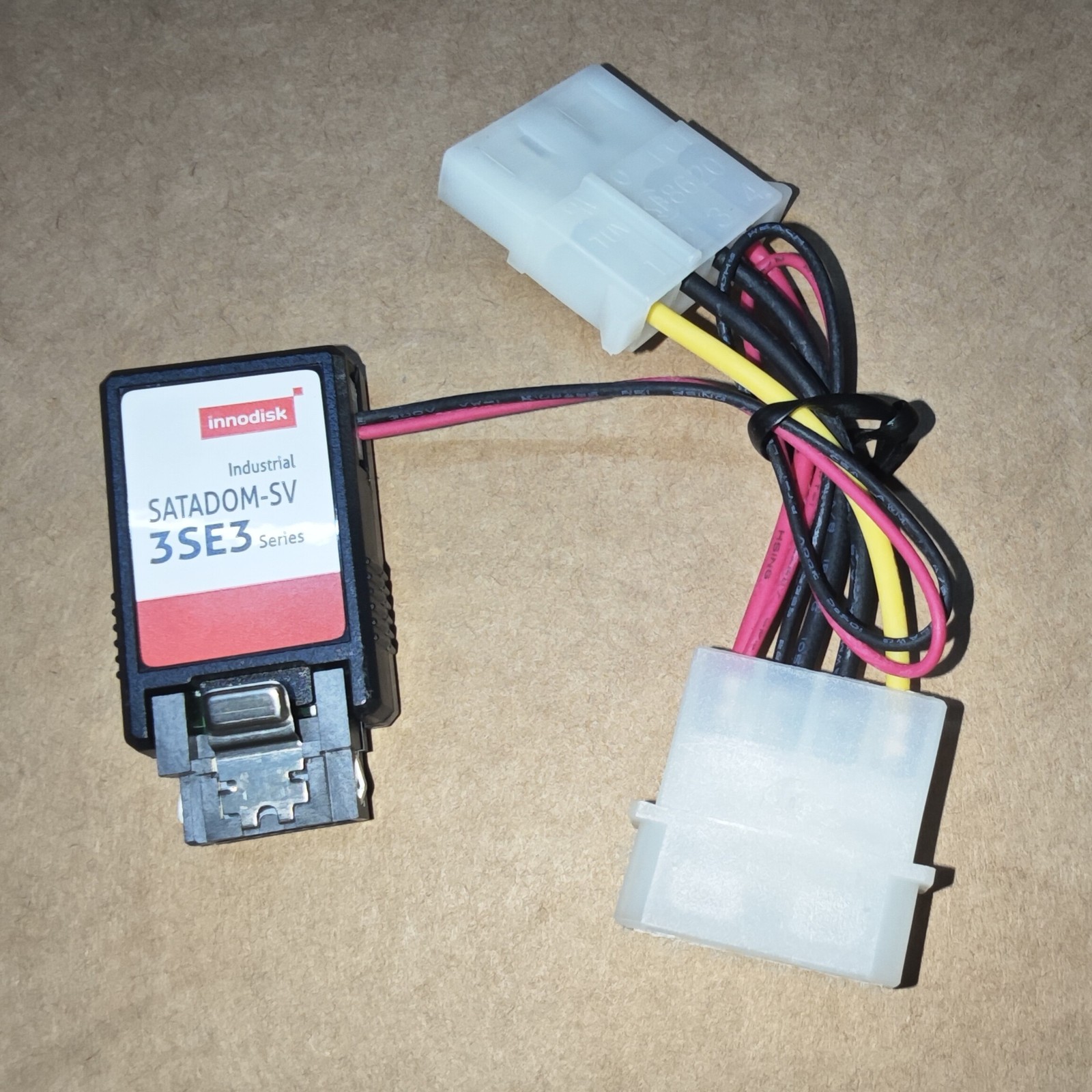 For InnoDisk SATADOM-SV 3SE3 8GB SATA SSD DESSV-08GDO9SCATKY
