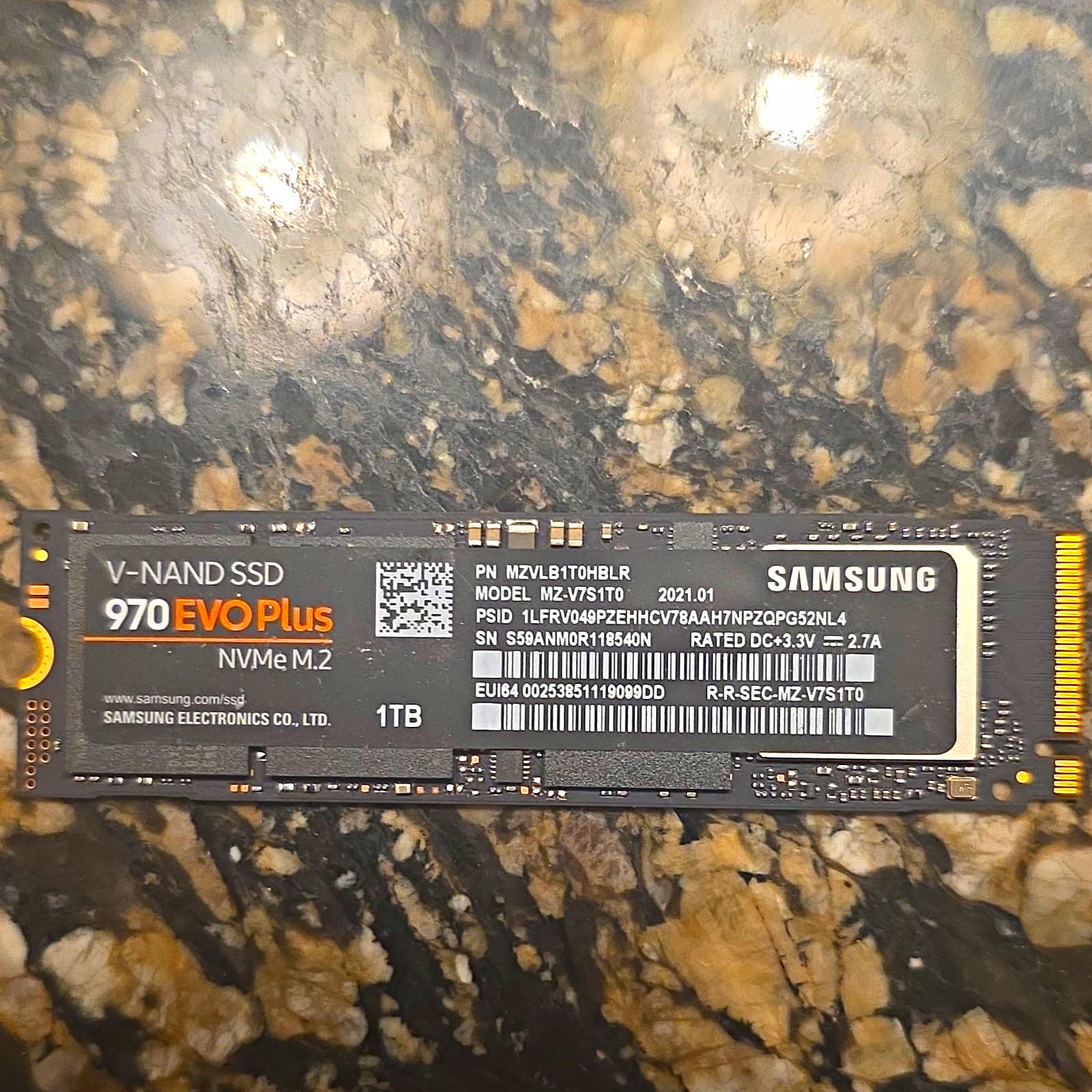 Samsung 970 EVO Plus 1TB NVMe M.2 Internal SSD V-NAND MZ-V7S1T0