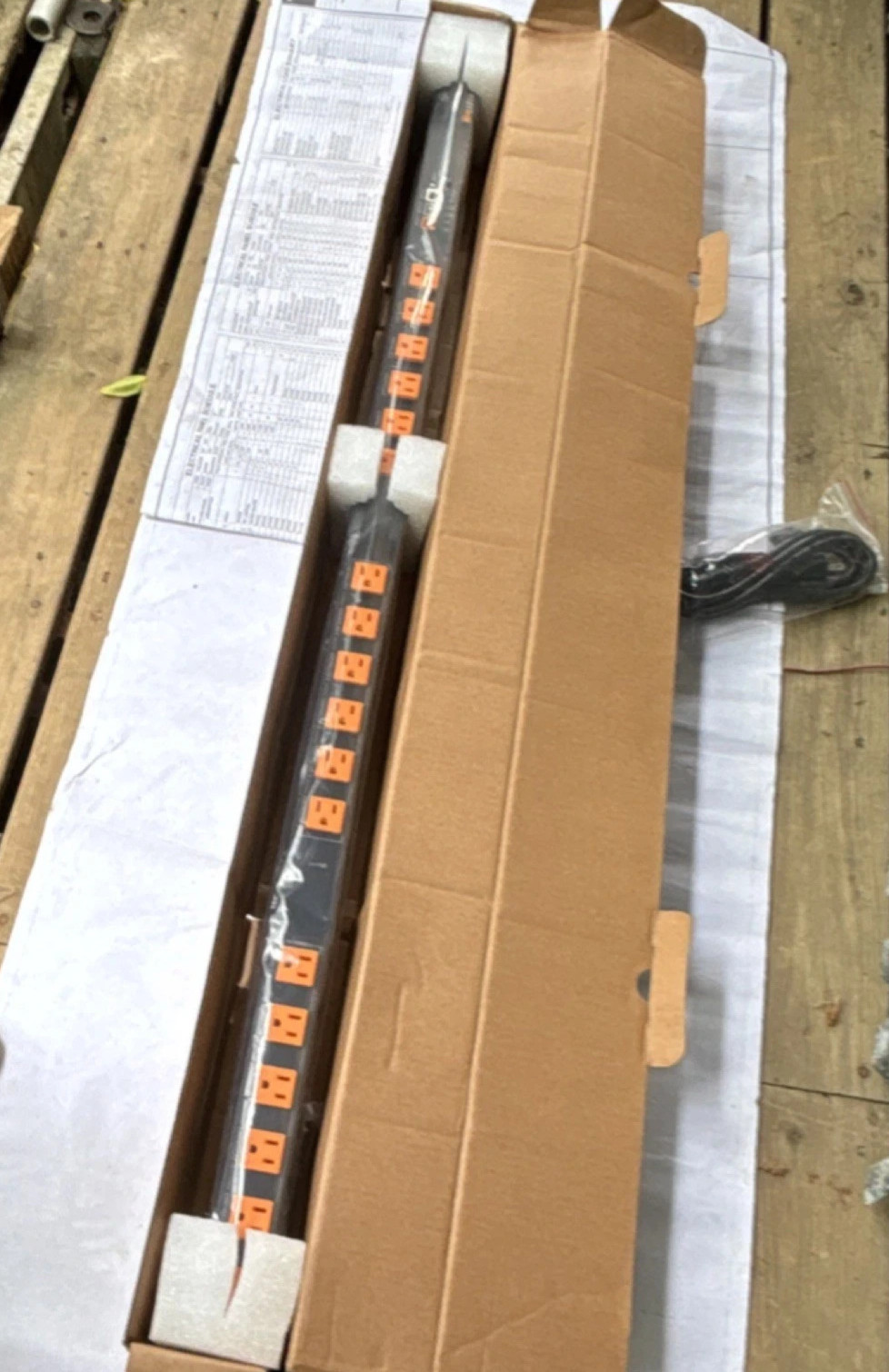 WattBox WB-800VPS-IPVM-18 PDU 18 Outlet 120V 12A 1440W Rack Mount Surge Protect…