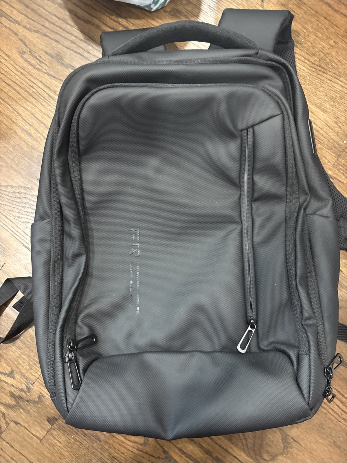 New FENRUIEN Business Travel Backpack, Expandable,Computer with USB Port.