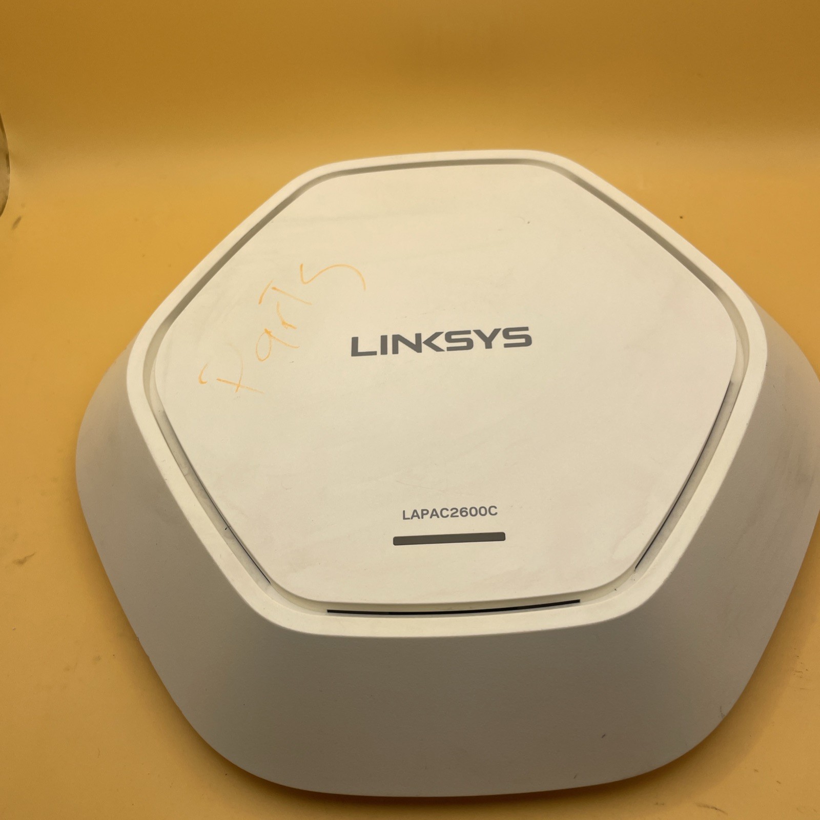 Linksys Business Dual-Band Wave 2 Cloud Access Point LAPAC2600C for parts