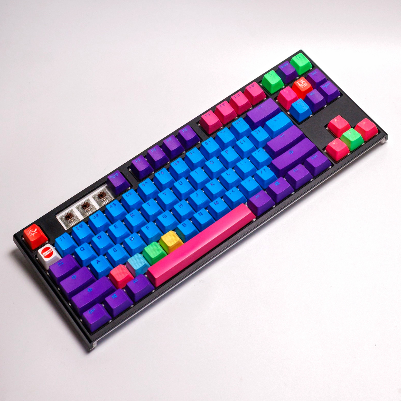 Ducky one 2 TKL Mechanical Keyboard Multicolor Keycaps Wired