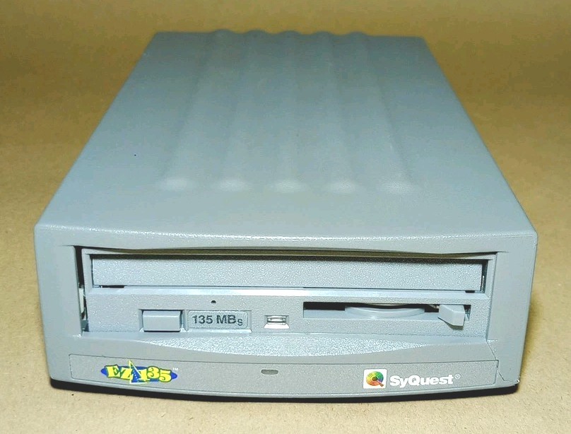 SyQuest External EZ Drive 135MB w/SCSI Ports Untested 