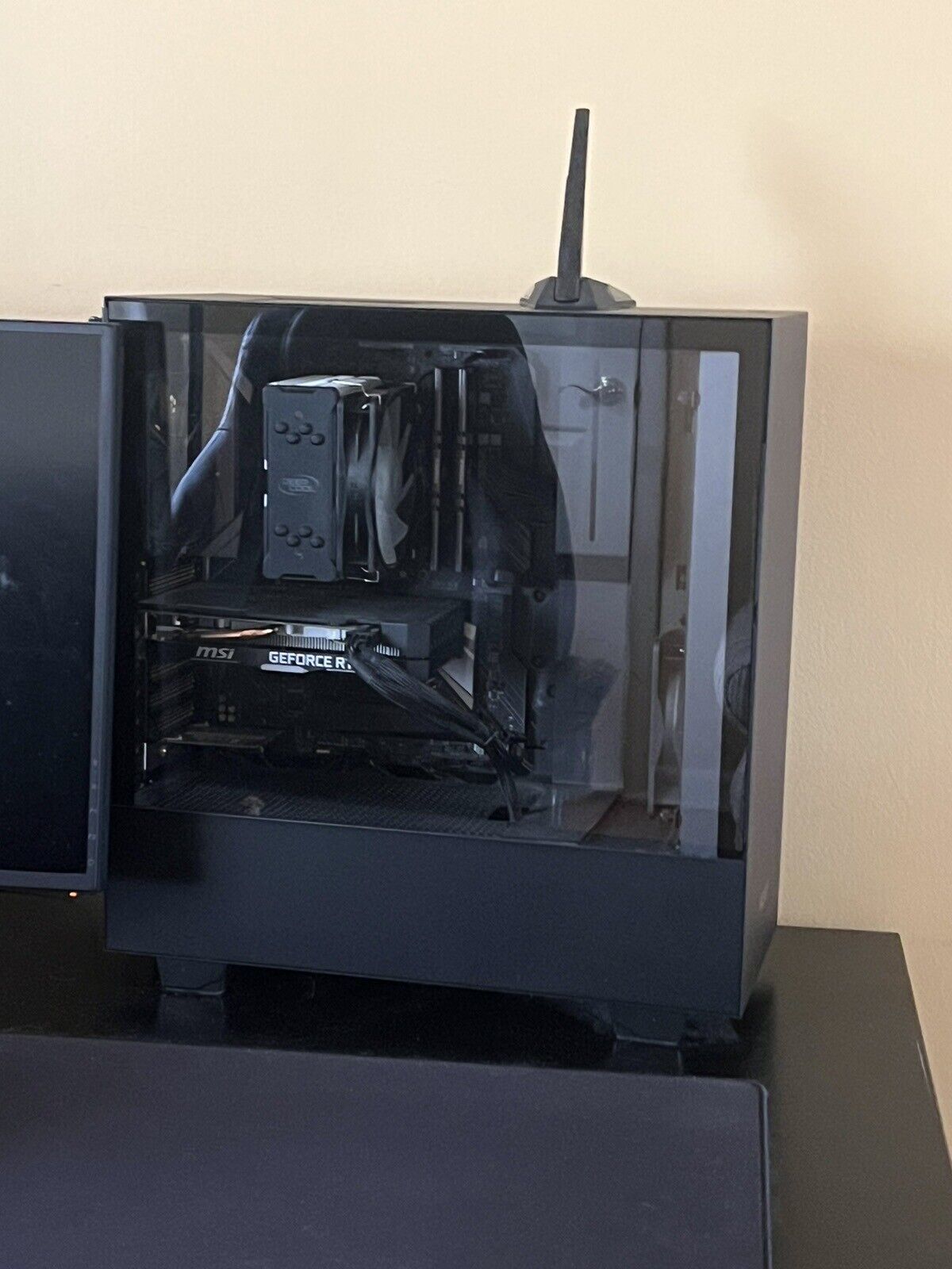 NZXT STARTER PRO GAMING PC(used in great condition) price can be lowered|cleaned