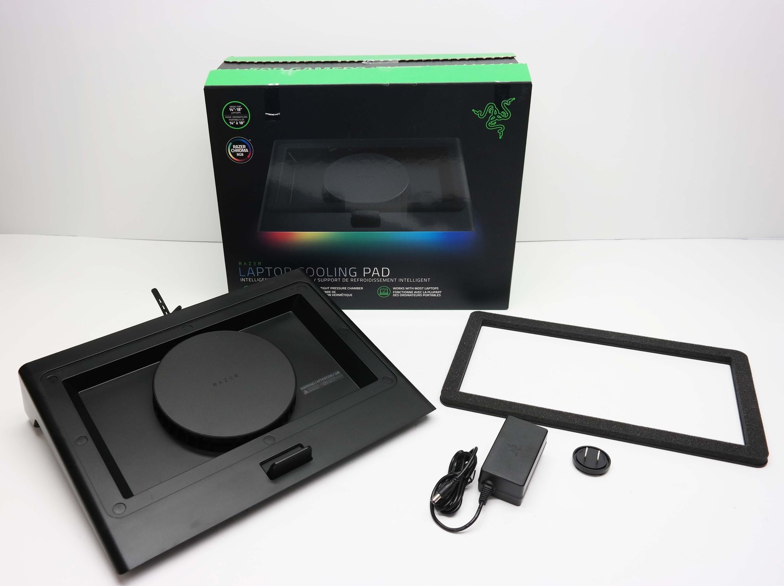 Razer RC21-02300100-R3UC Laptop Cooling Pad 14-18 Inch RGB Black