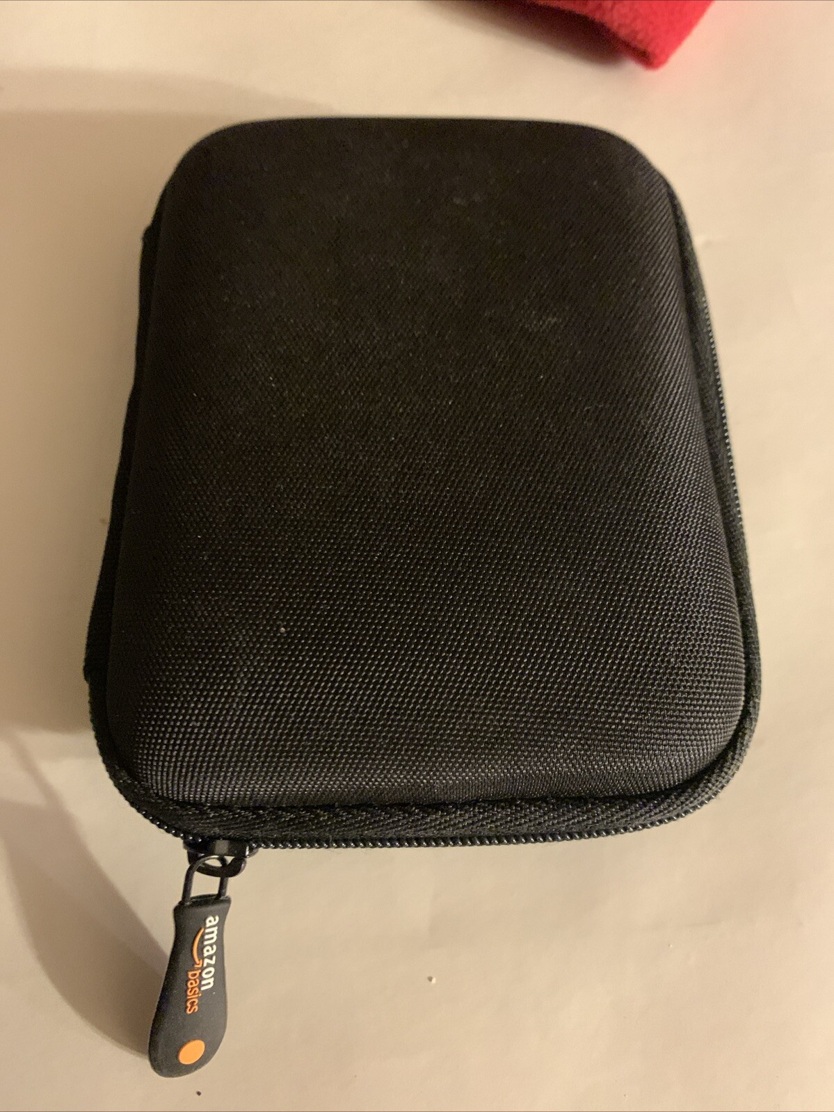 Amazon Basics Hard Travel Carrying Case And En'Da Hard Drive Case