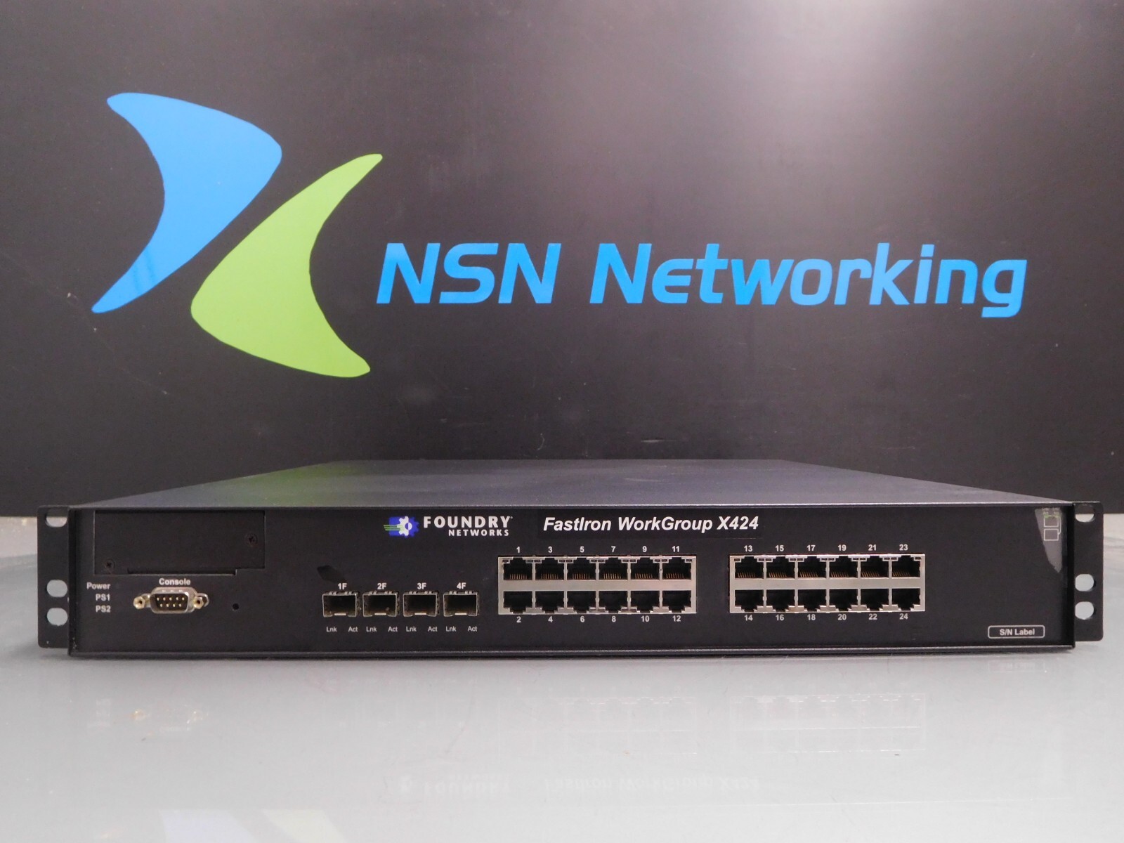 Foundry Brocade FastIron WorkGroup X424 FWSX424 24-Port Switch Single PSU