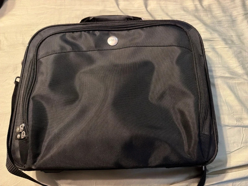 Dell Deluxe Laptop Computer Carrying Case Bag Black Shoulder Strap Padded