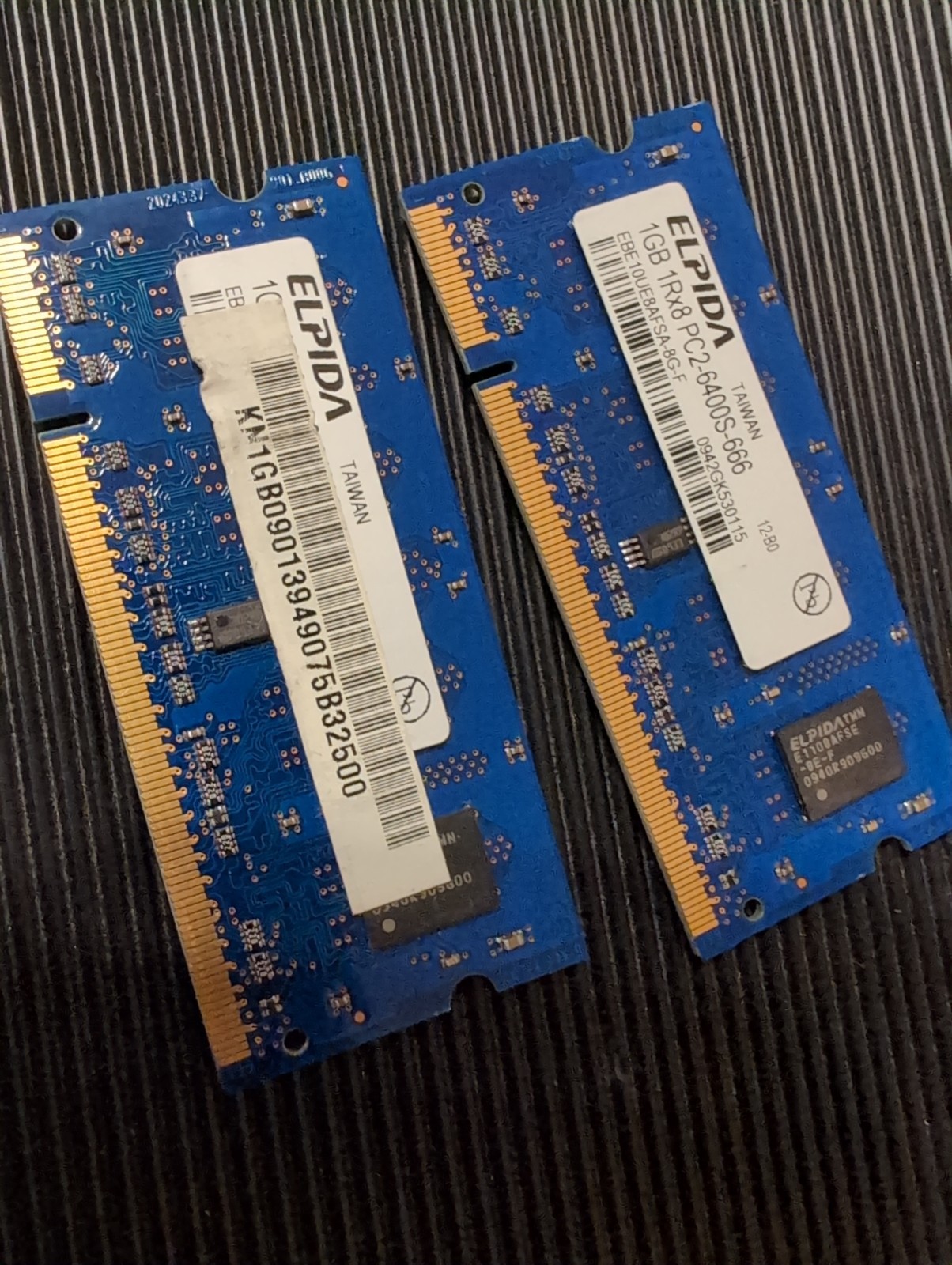 Elpida 2GB (2x1GB) DDR2 DIMM PC2-6400E-666 240-Pin ECC RAM EBE10EE8ACWA