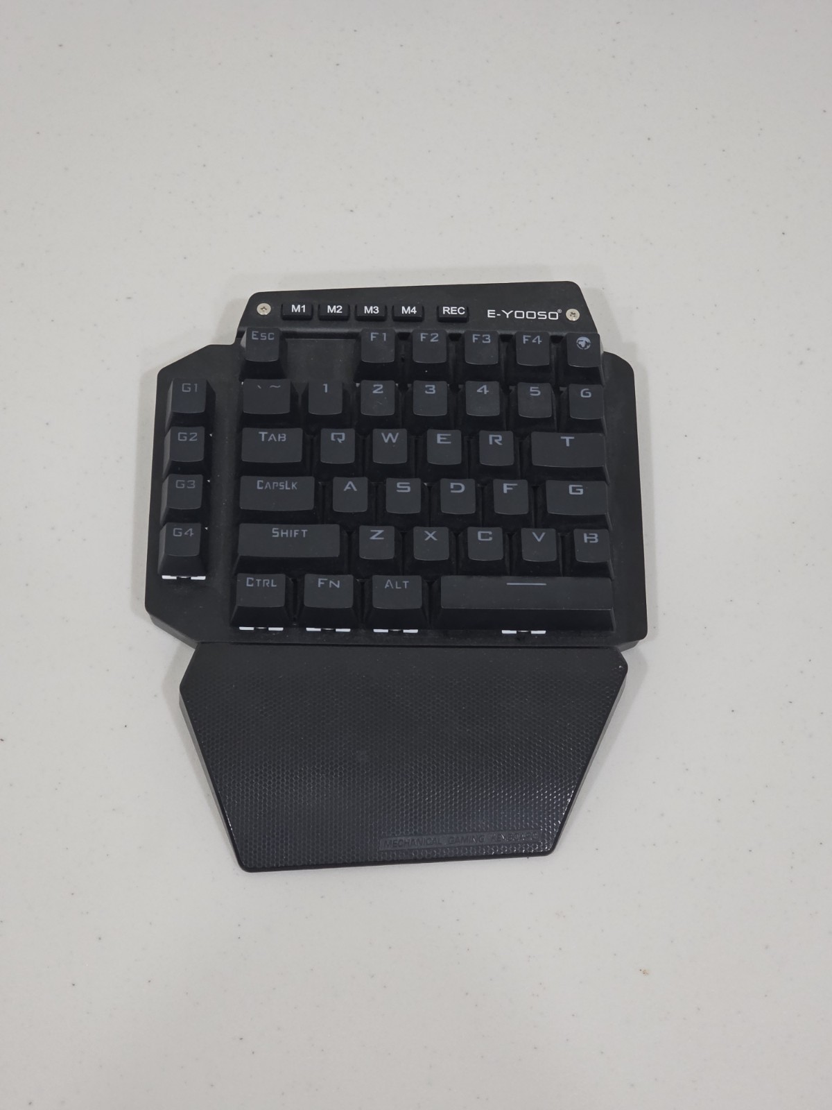 One Hand Gaming Keyboard with Cable and Wrist Rest