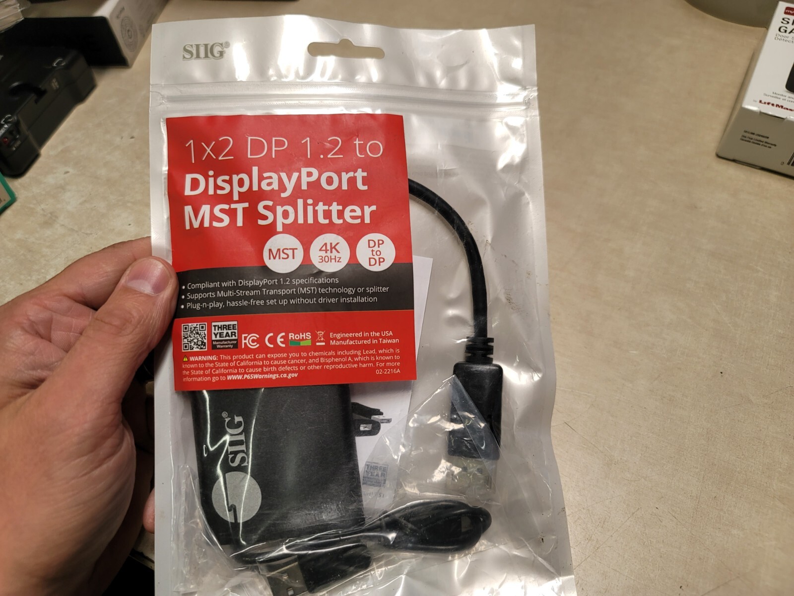 SIIG 1x2 DisplayPort [DP] 1.2 to 4KDisplayPort Multi-Monitor Splitter & Adapter
