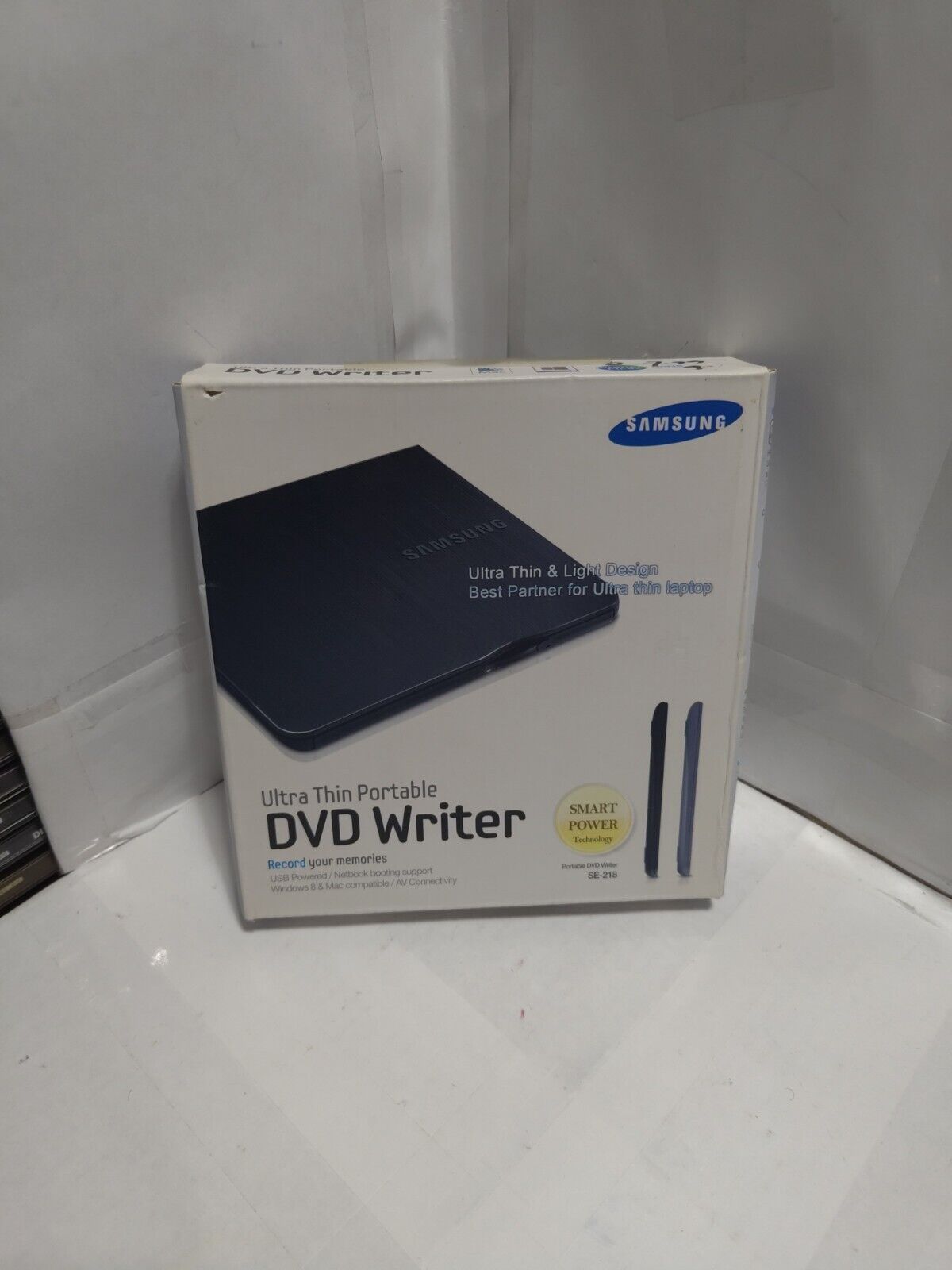 Samsung SE-218BB/RSBS usb Ultra Portable Dvd +/RW Usb External Drive Writer New.