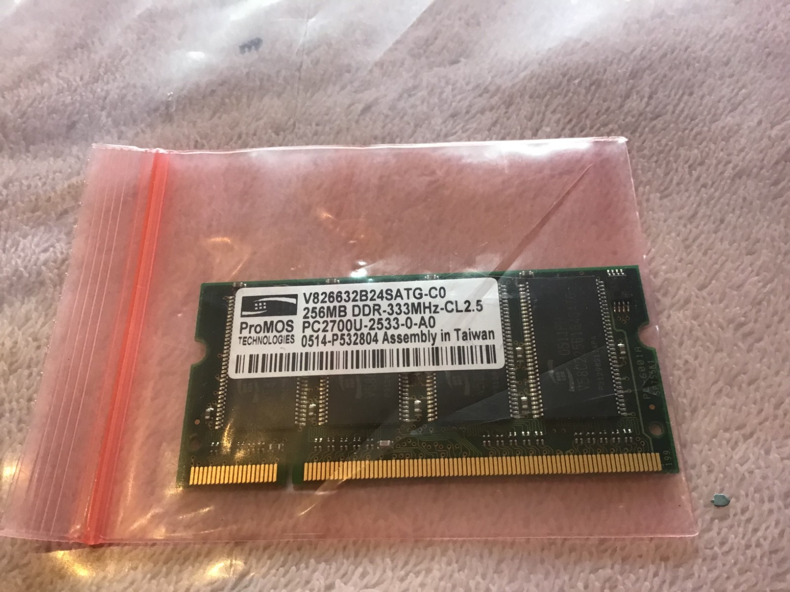 ProMOS 256MB DDR-333MHz-CL2.5 PC-2700U V826632B24SATG-C0 Laptop Memory