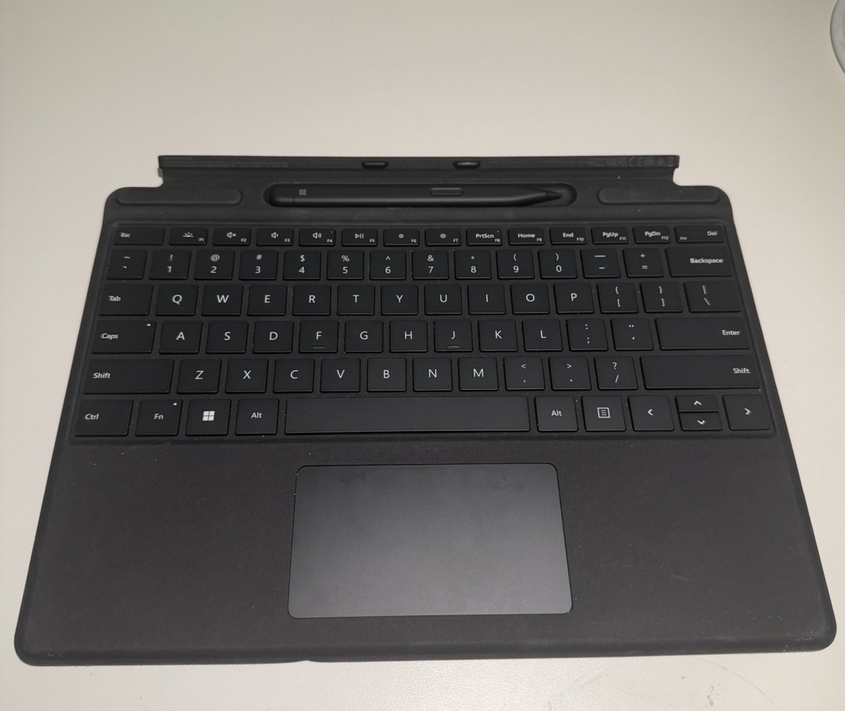 OEM Microsoft Surface Pro Keyboard 1864 with Pen 1962