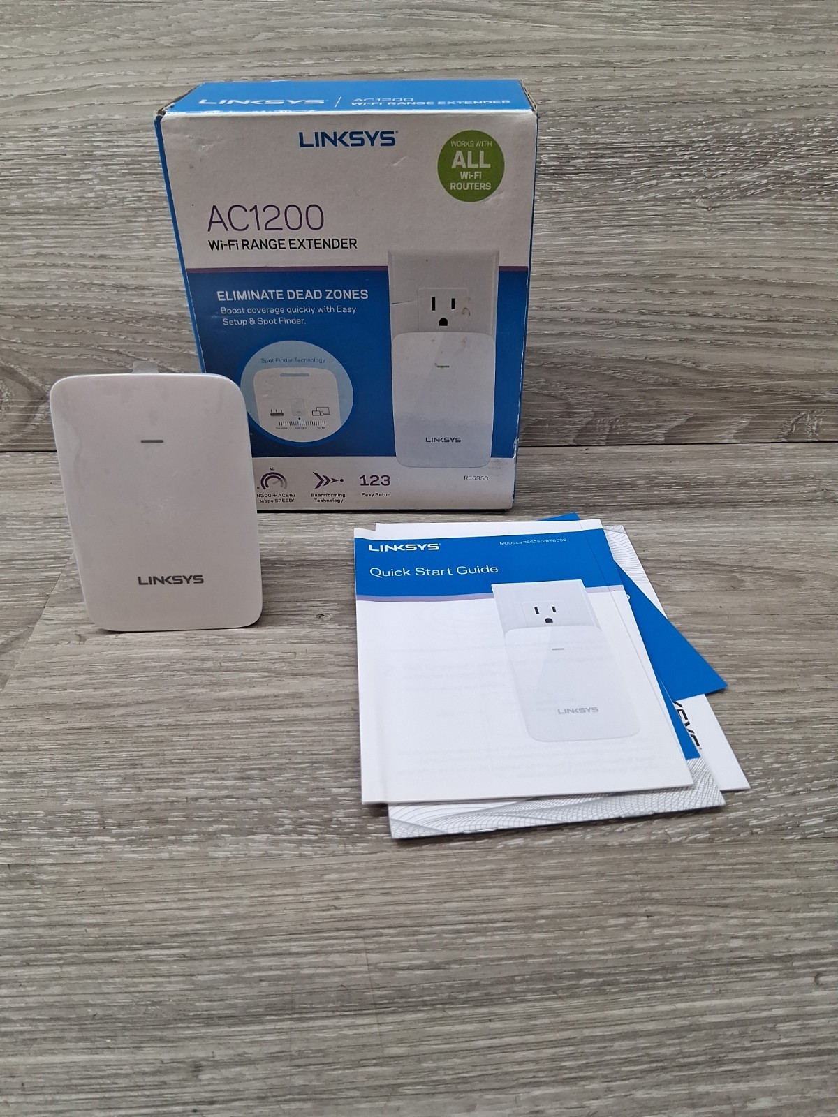 Linksys Boost WiFi Range Extender AC1200 up to 1.2Gbps White New open box