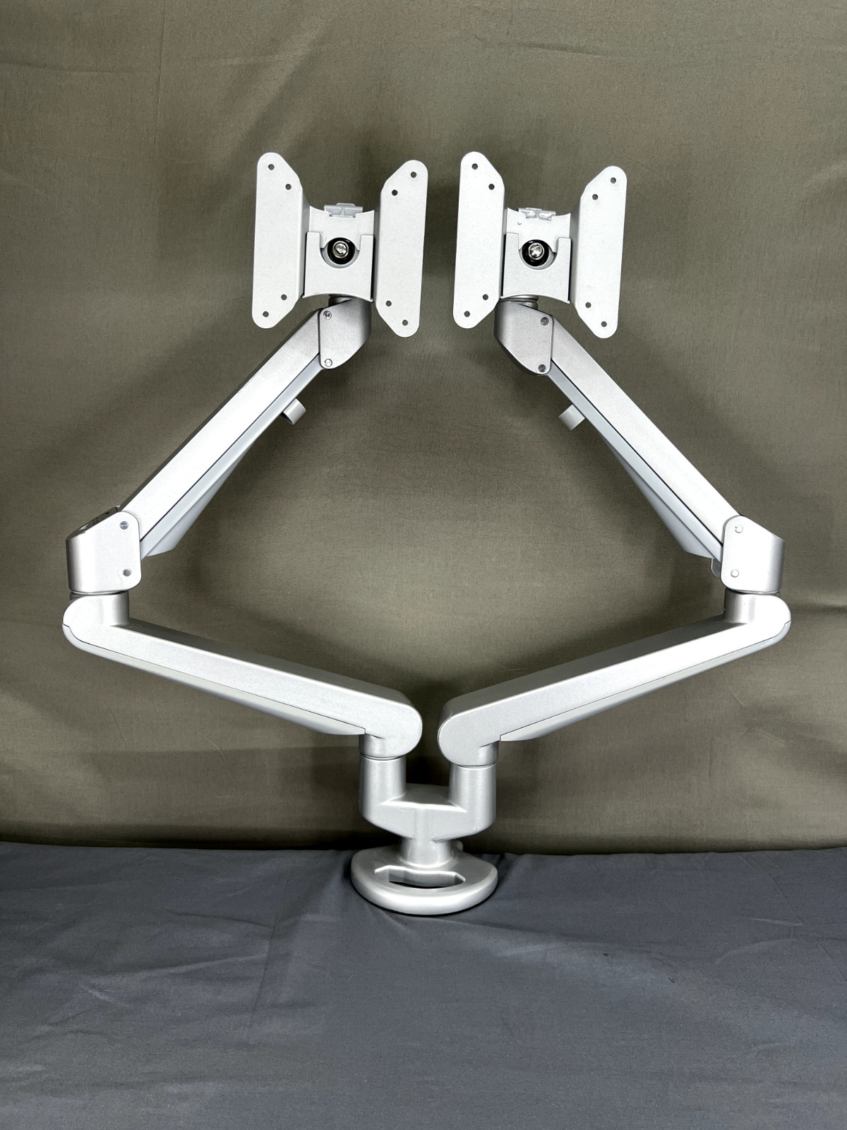 ESI EDGE2-V4-SLV Dual Monitor Arm Silver VESA Desk Mount Dual Monitor Stand