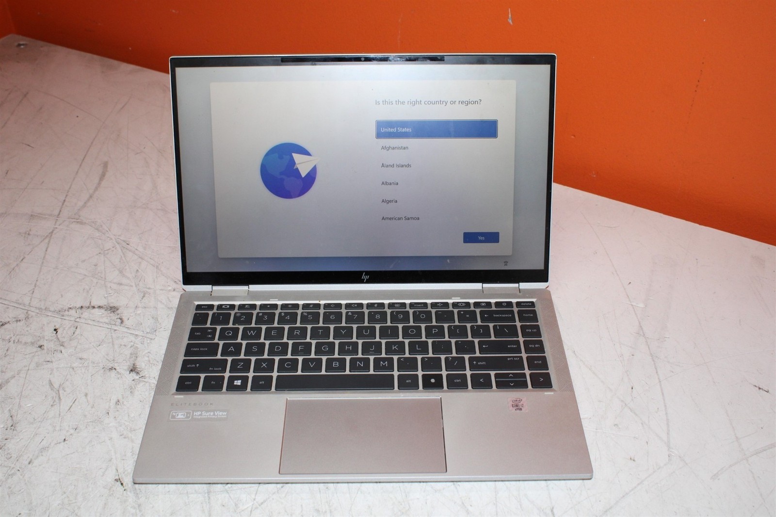 Yellow Screen HP EliteBook x360 1040 G7 Intel i7-10810U 1.1GHz 16GB 512GB SSD 