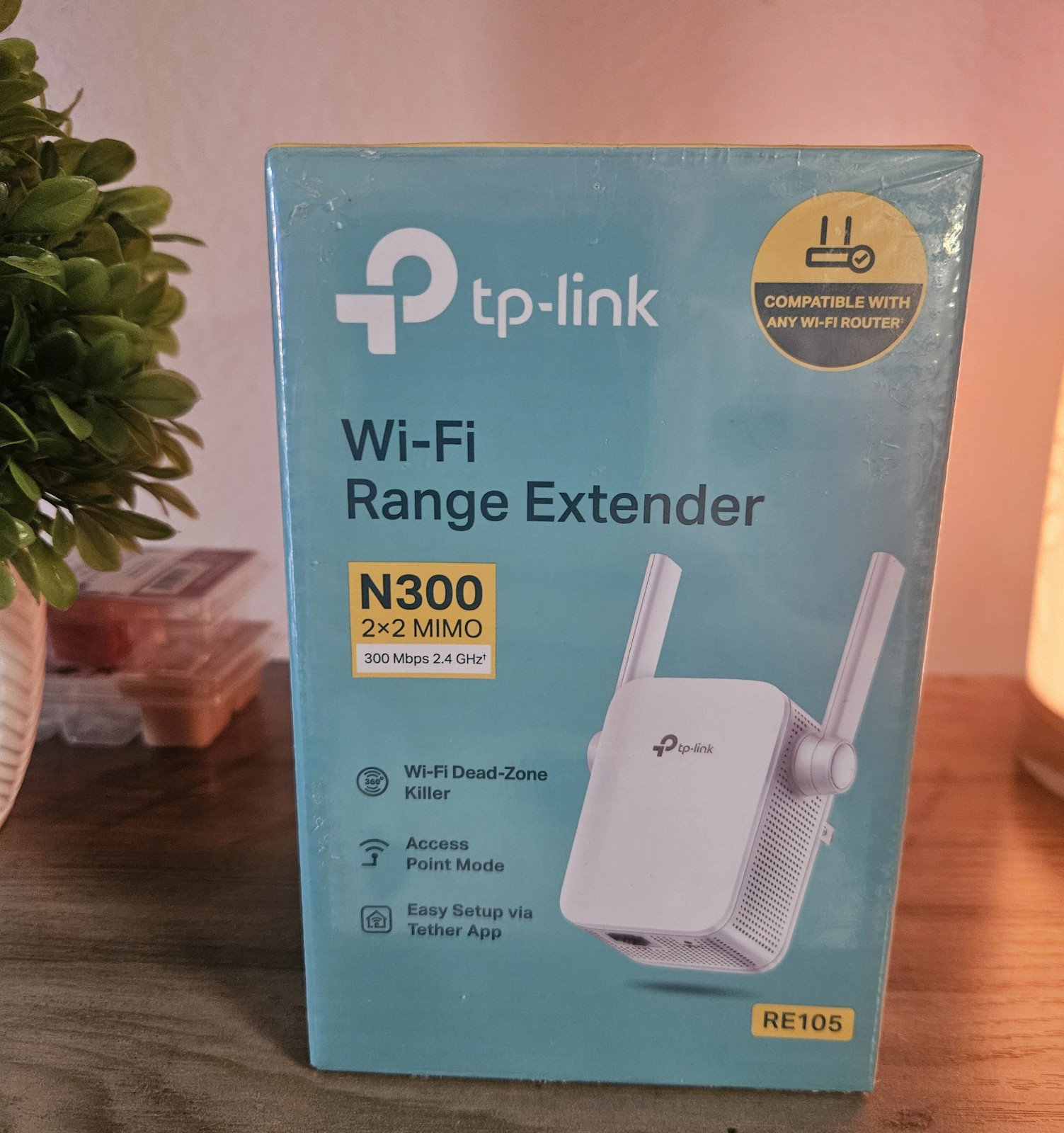 TP-link Wifi Range Extender N300 (RE105) NEW 