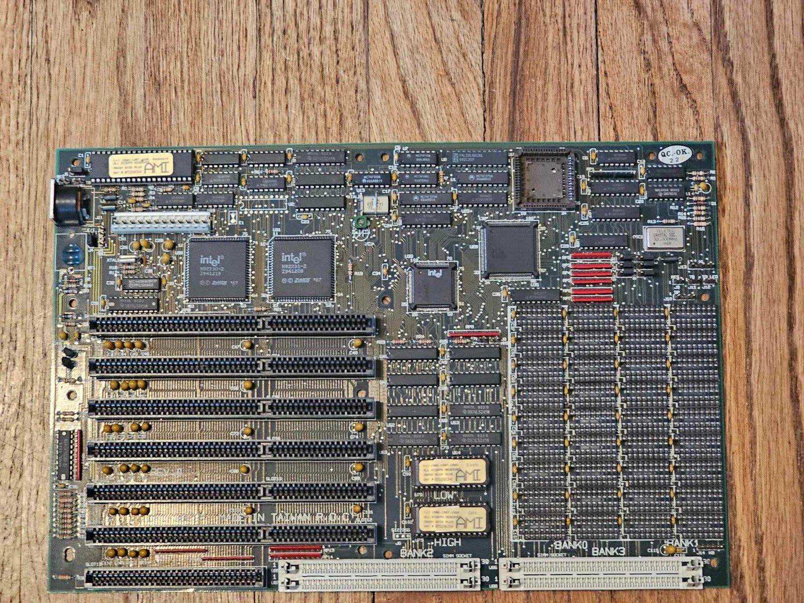 Rare Retro Vintage DFI 386SX Motherboard 6X ISA 16bit 1X ISA 8 Bit Sim + Banks