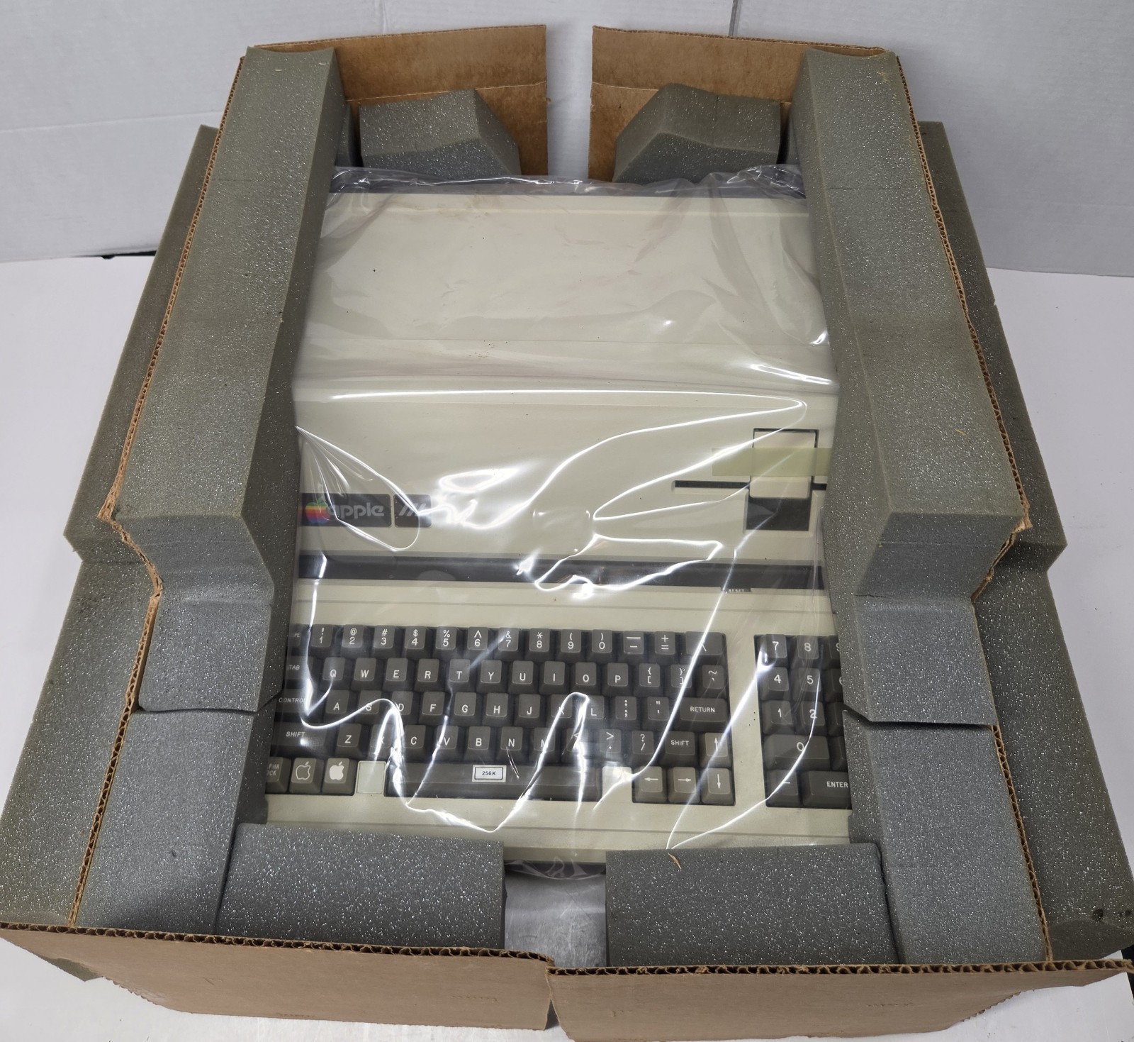Vintage 1983 Apple III 256K Computer NOS Unused In Original Box Sealed Manuals