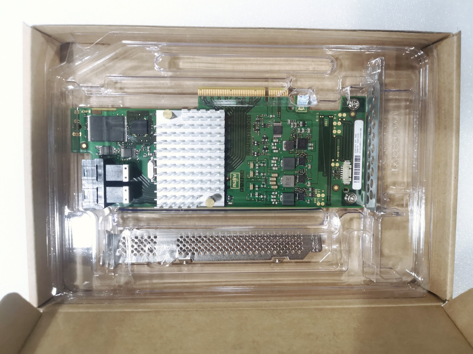 Fujitsu 9300-8I IT Mode FW: LSI SAS3008 12GB HBA Card IT Mode