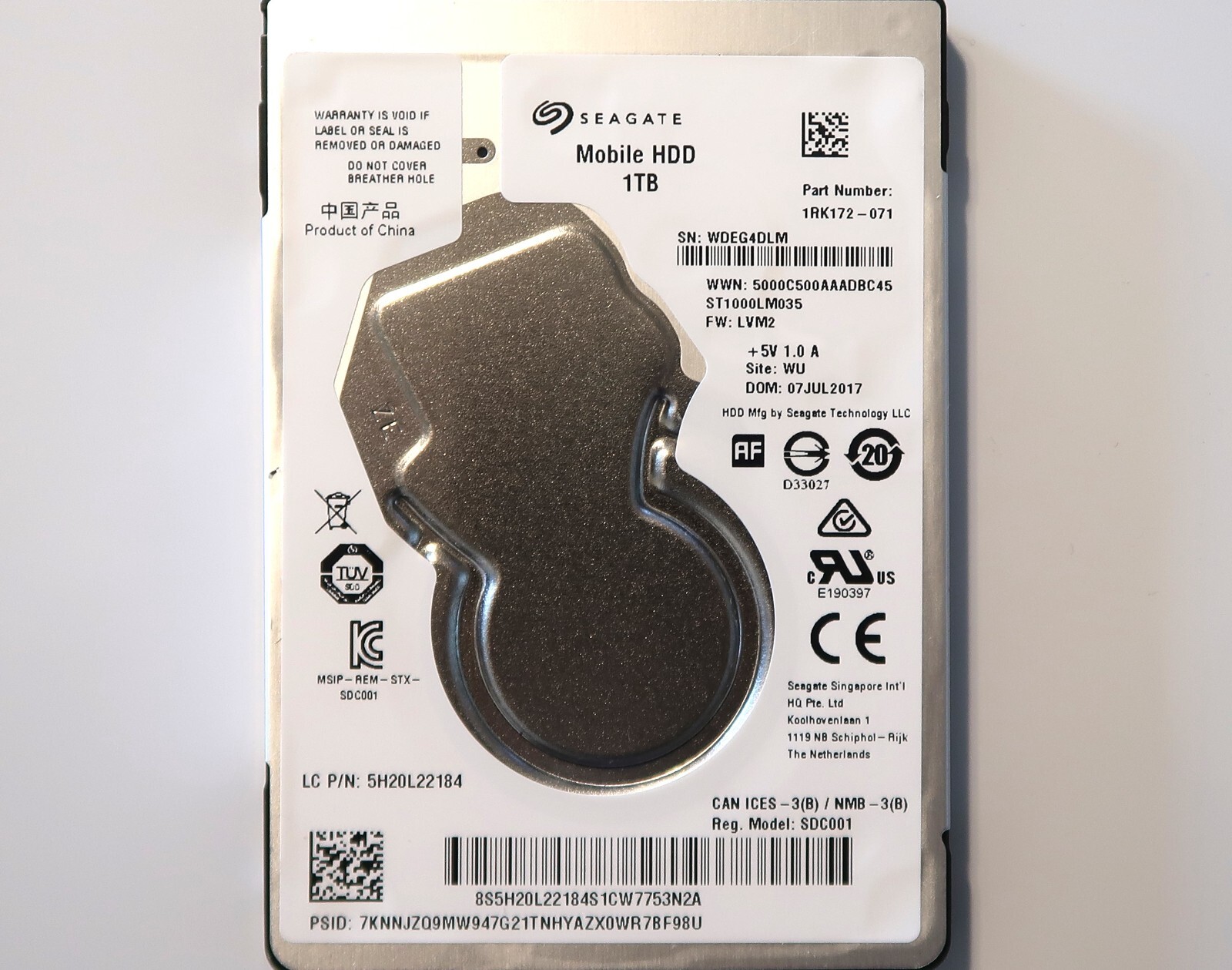 Seagate ST1000LM035 1RK172-071 WU LVM2 China (WDEG) 2.5" 1000gb Sata 07JUL2017
