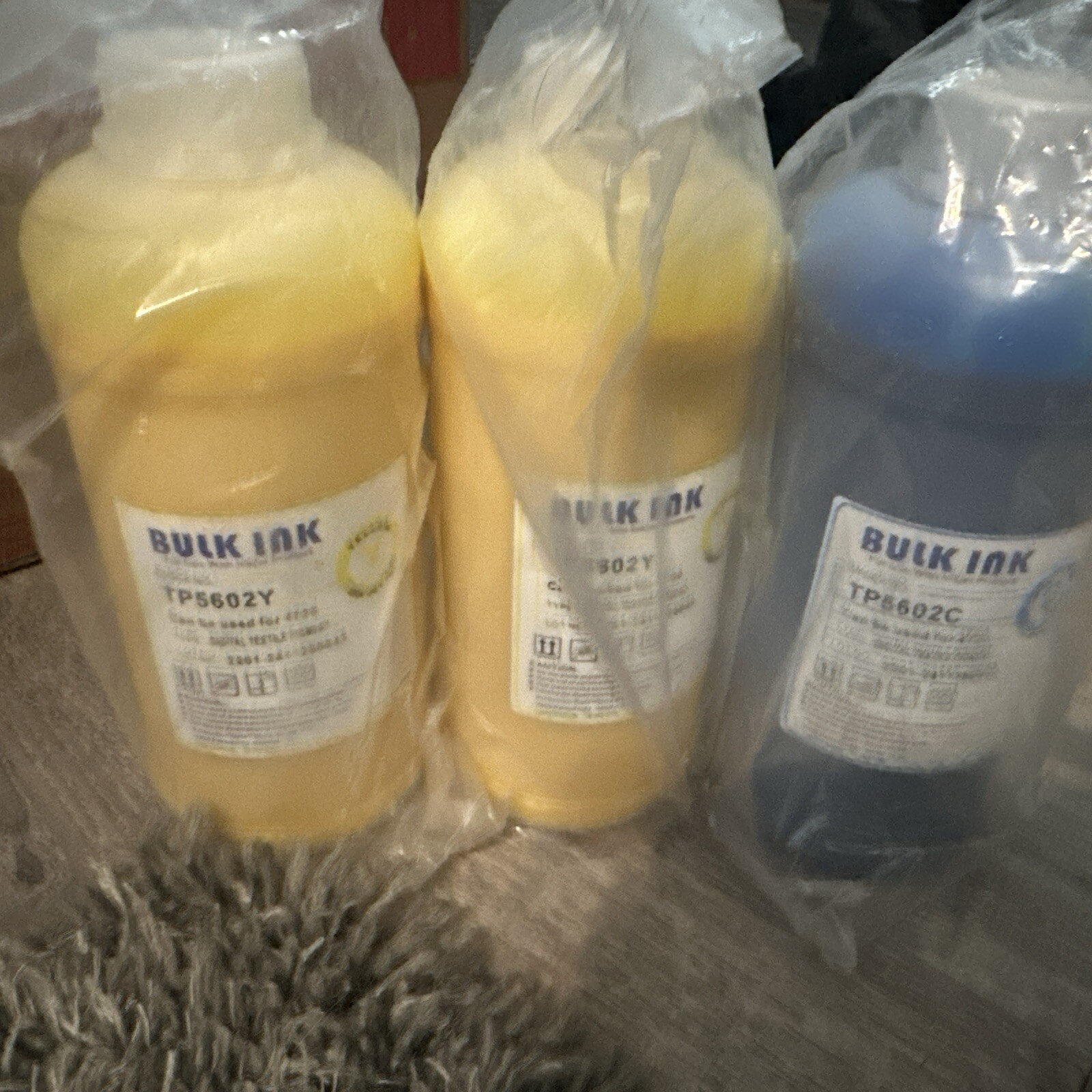Bulk Ink  For Inkjet Printers  2 TP5602Y TP5602C Digital Textile Pigment