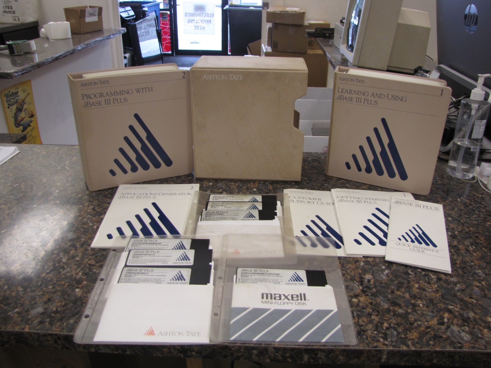 Ashton-Tate dBASE III + Programming/Learning Software V1.0 5.25" Disks - JD220