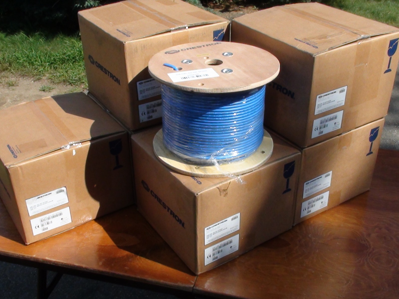 Crestron DM-CBL-8G-NP-SP500 DigitalMedia 8G Non-Plenum 500' Cable Spool #6504396