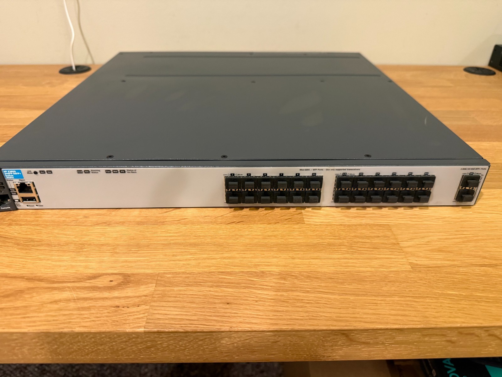 J9584A HP HPE E3800-24SFP-2SFP+ Switch with 2x J9581A Power Supply