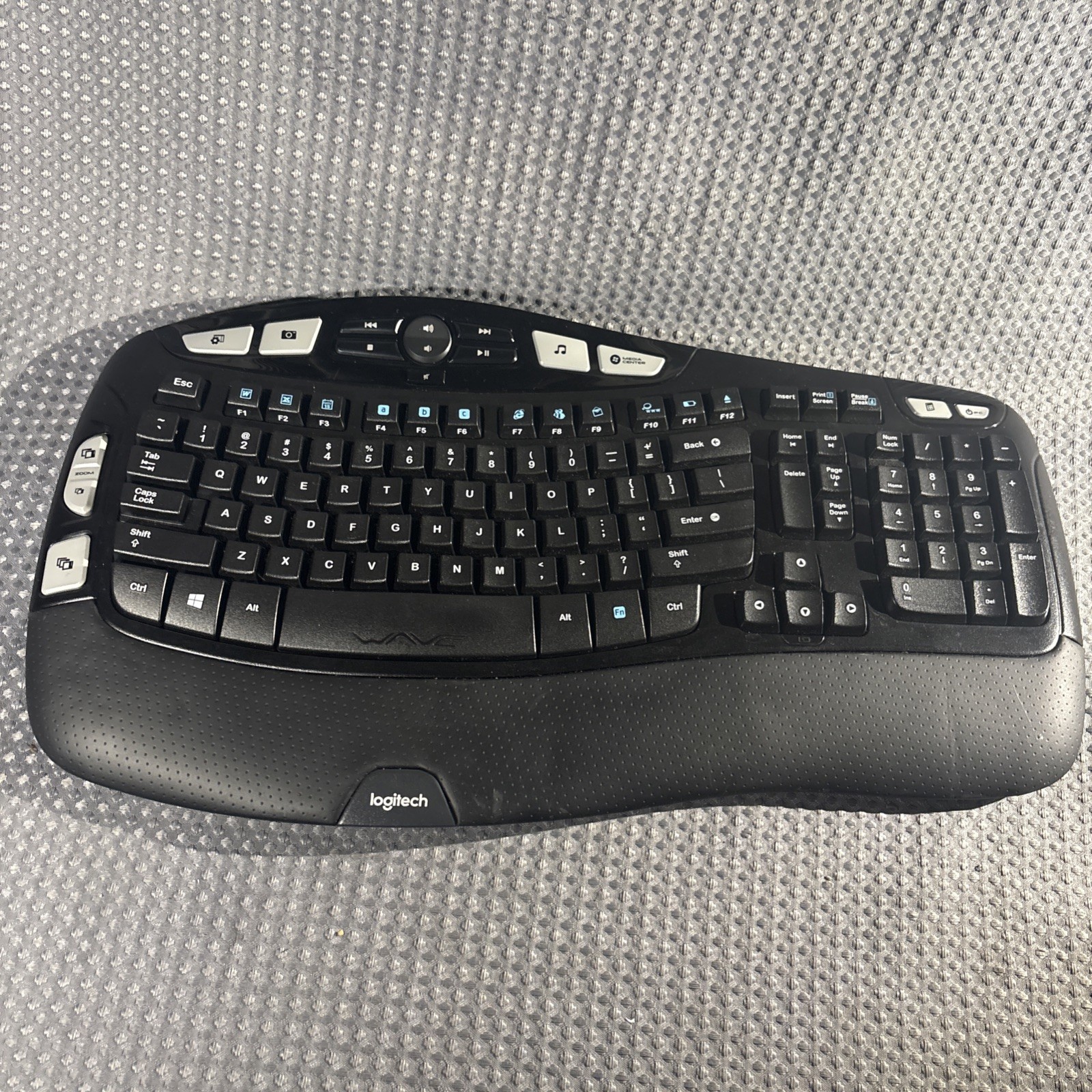 Logitech K350 Y-R0053 Ergonomic Comfort Wave Wireless Keyboard Only  No Dongle