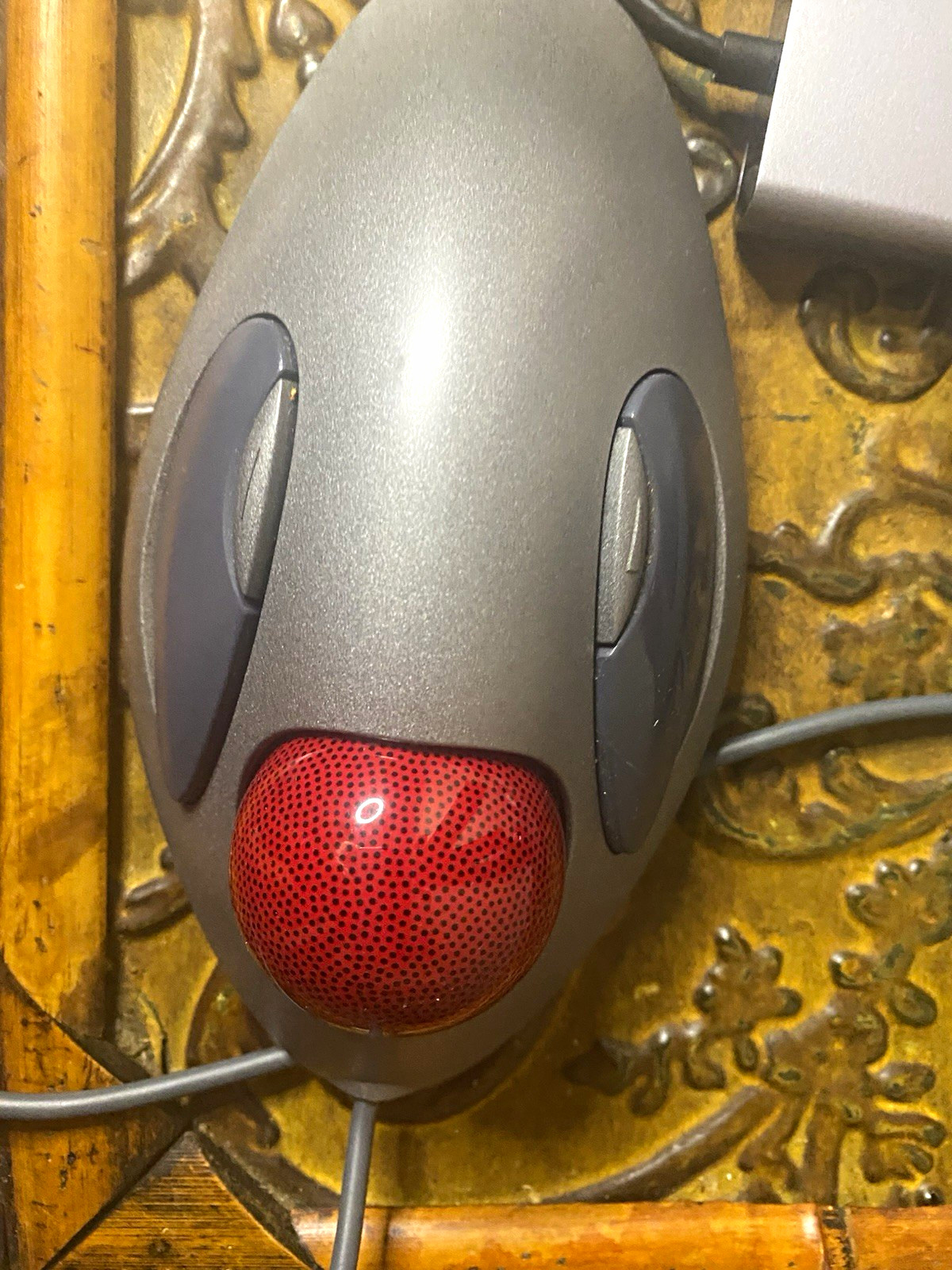 Logitech TrackMan Marble T-BC21 Wired USB Optical Trackball Ergonomic Gray/Red