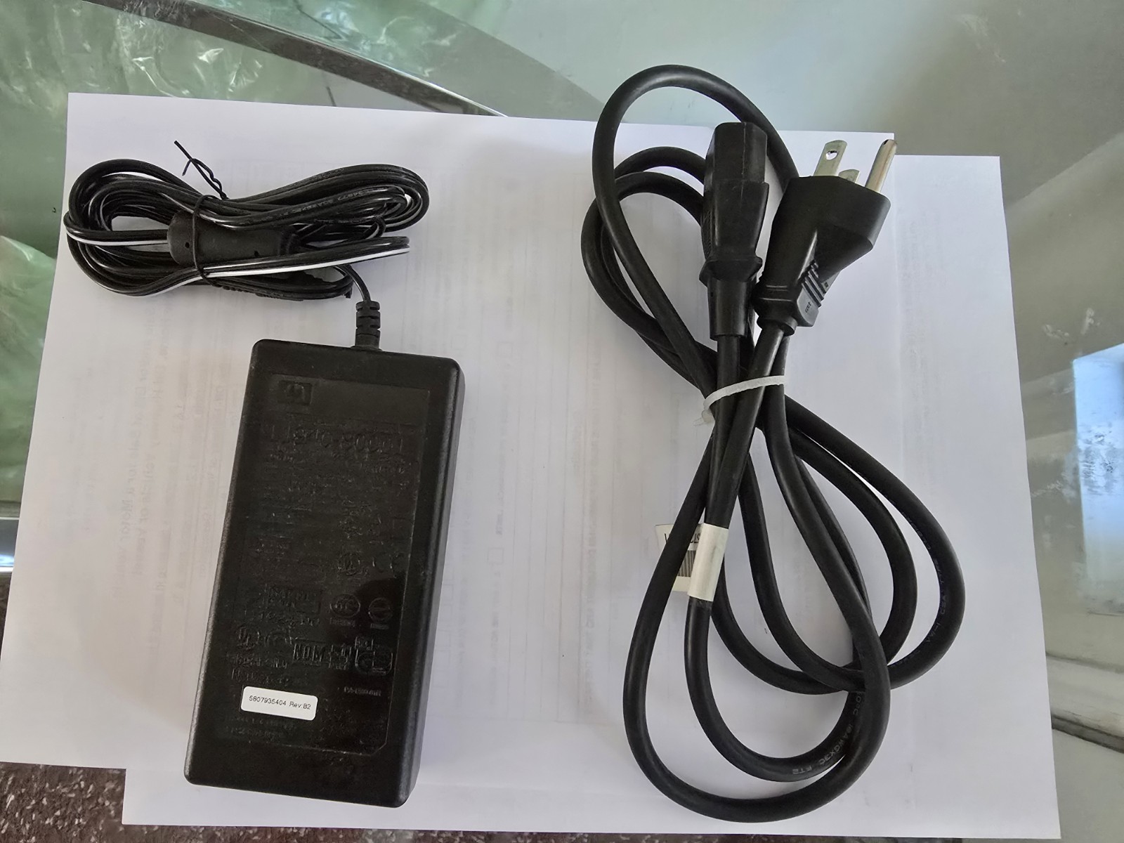 Genuine HP L1940-80001 AC Power Adapter 24V 1.5A 36W Wall Charger Black